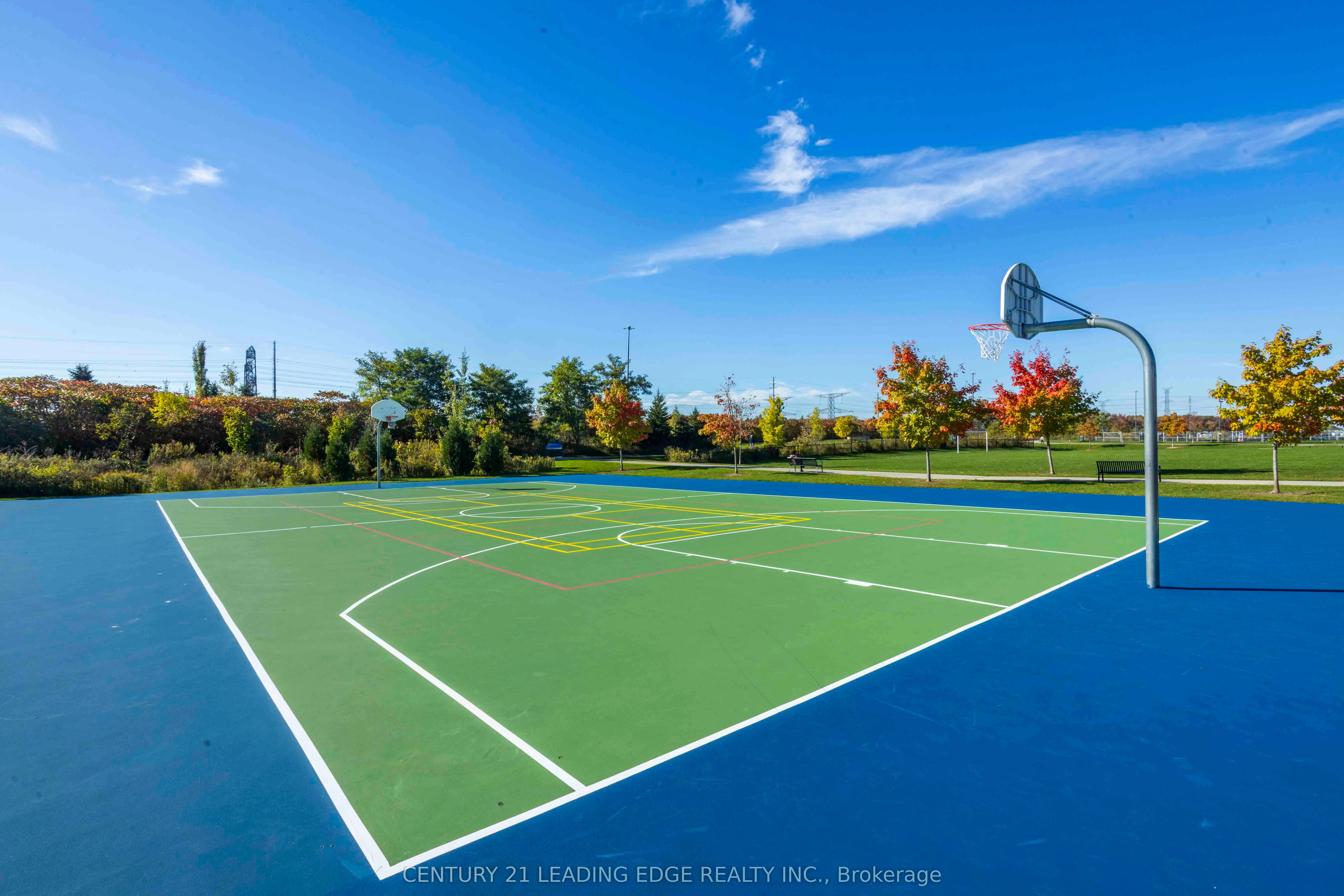 233 South Park Road, #1011