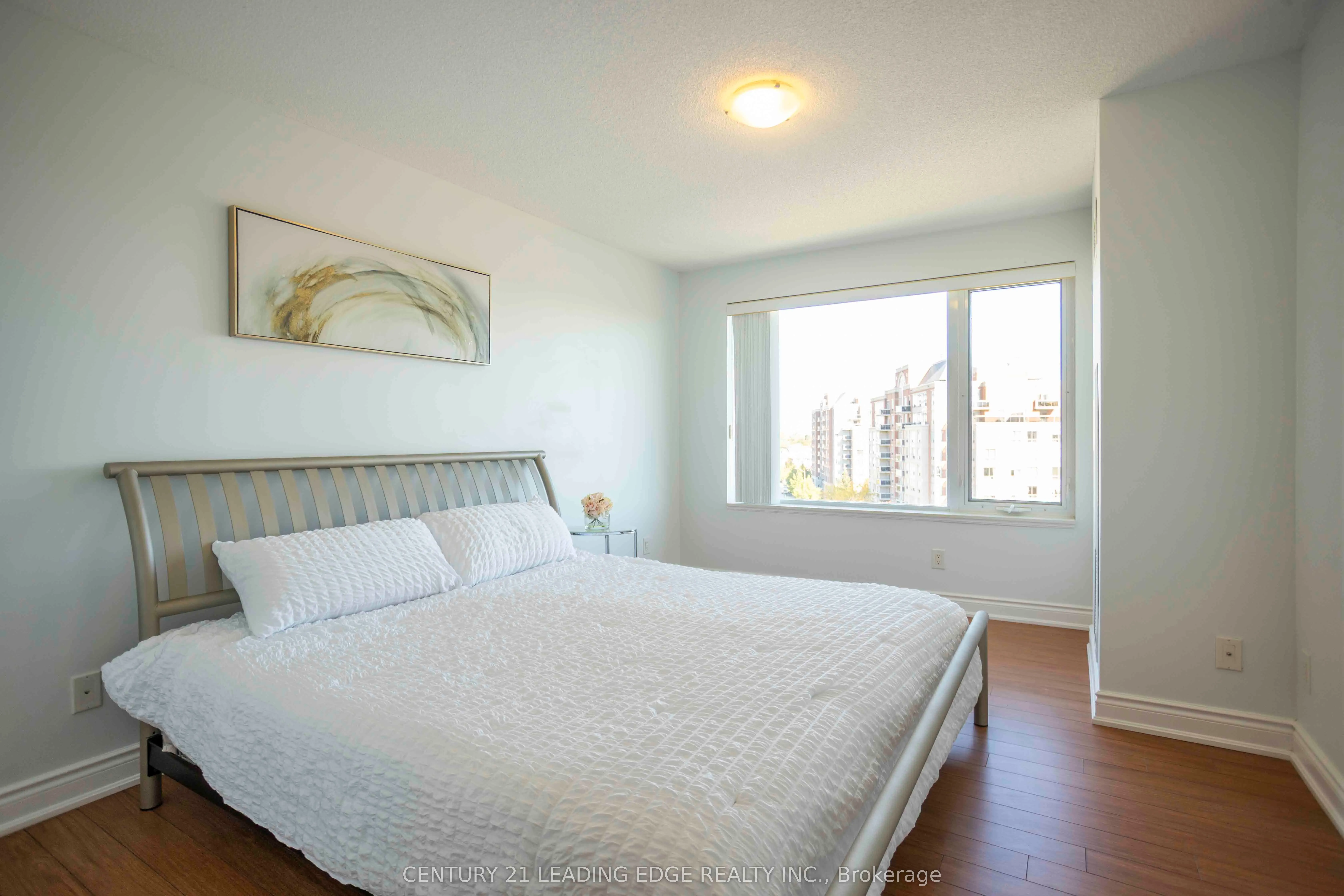 233 South Park Road, #1011