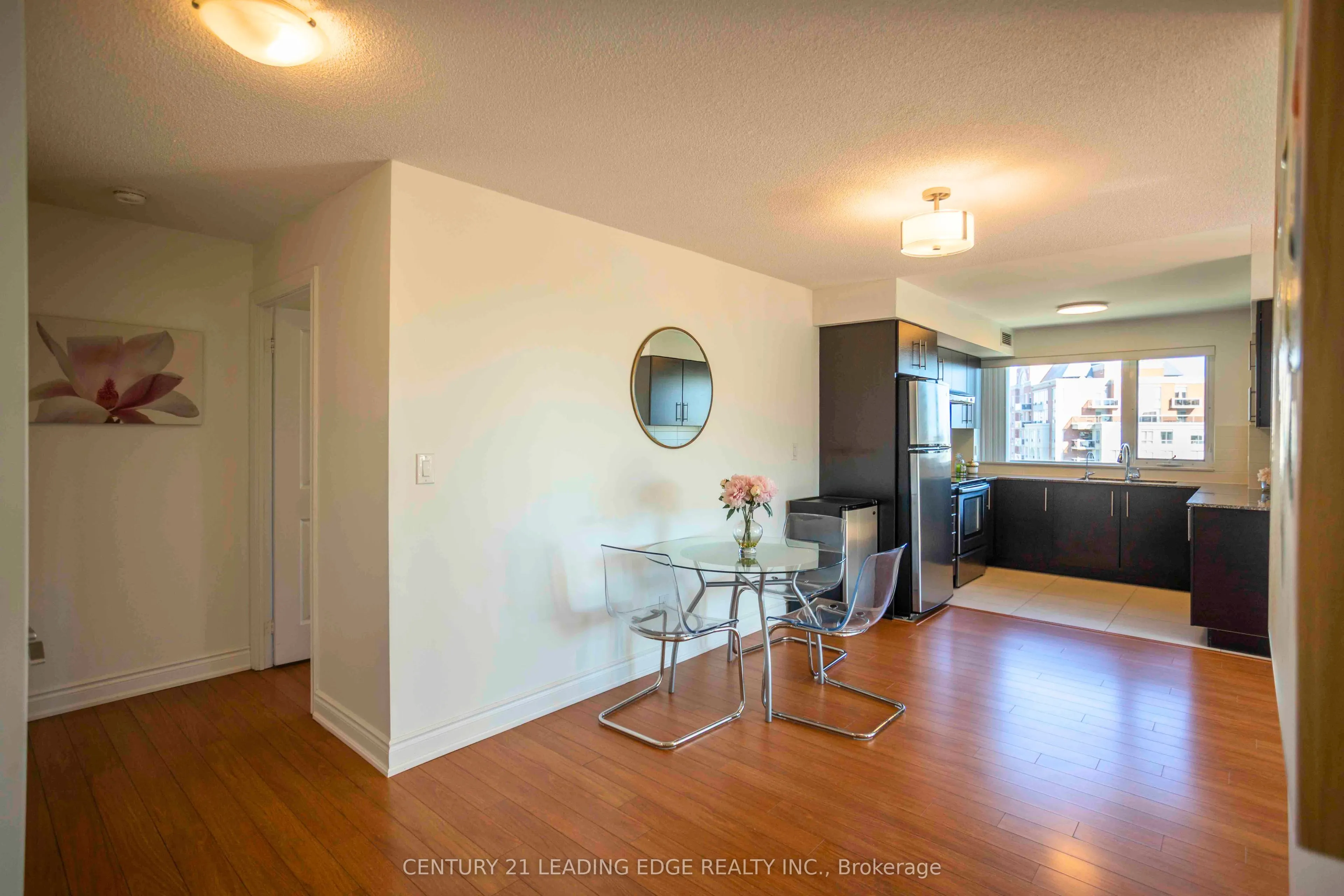 233 South Park Road, #1011