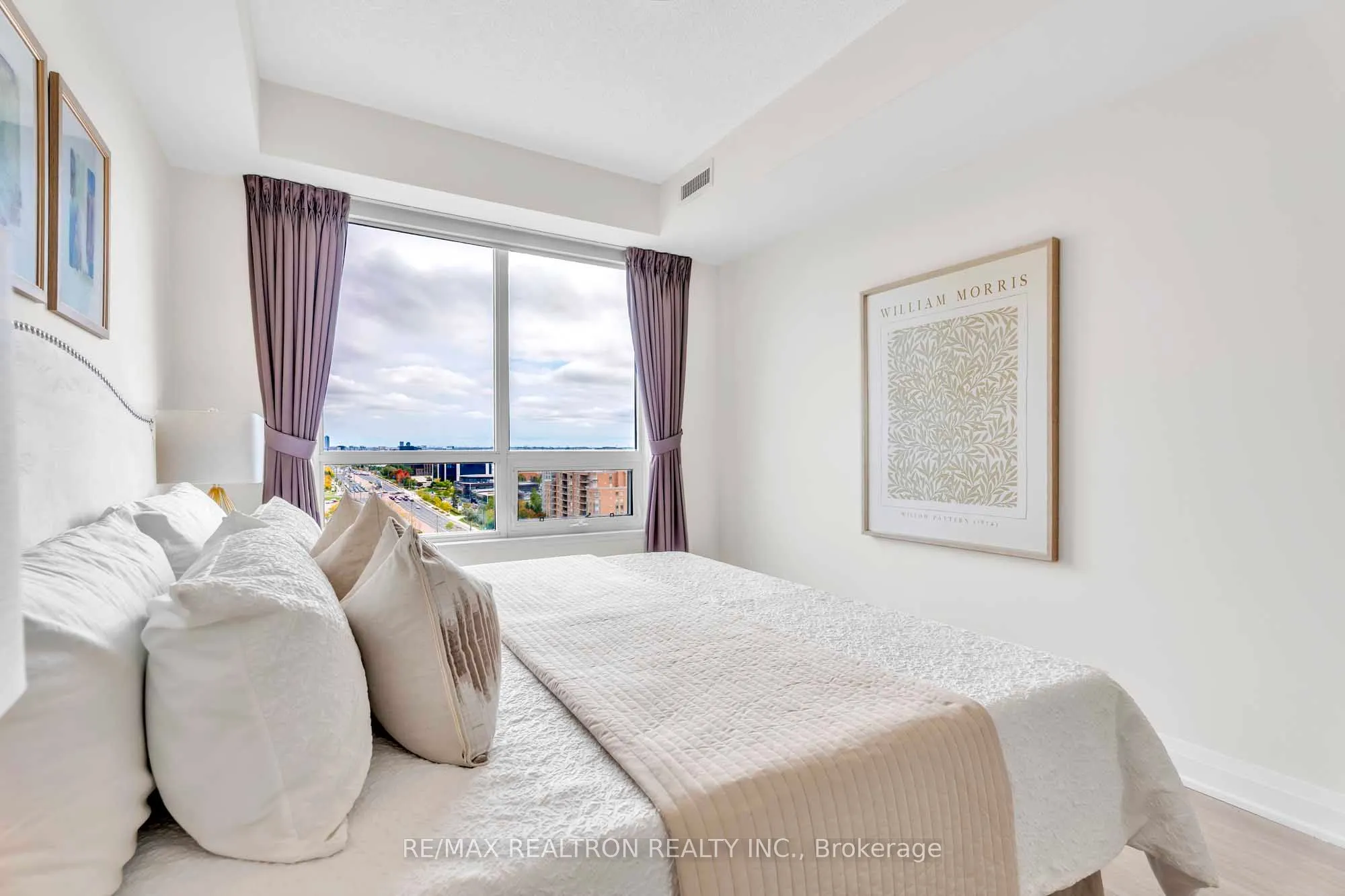 398 Highway 7 E, #1503