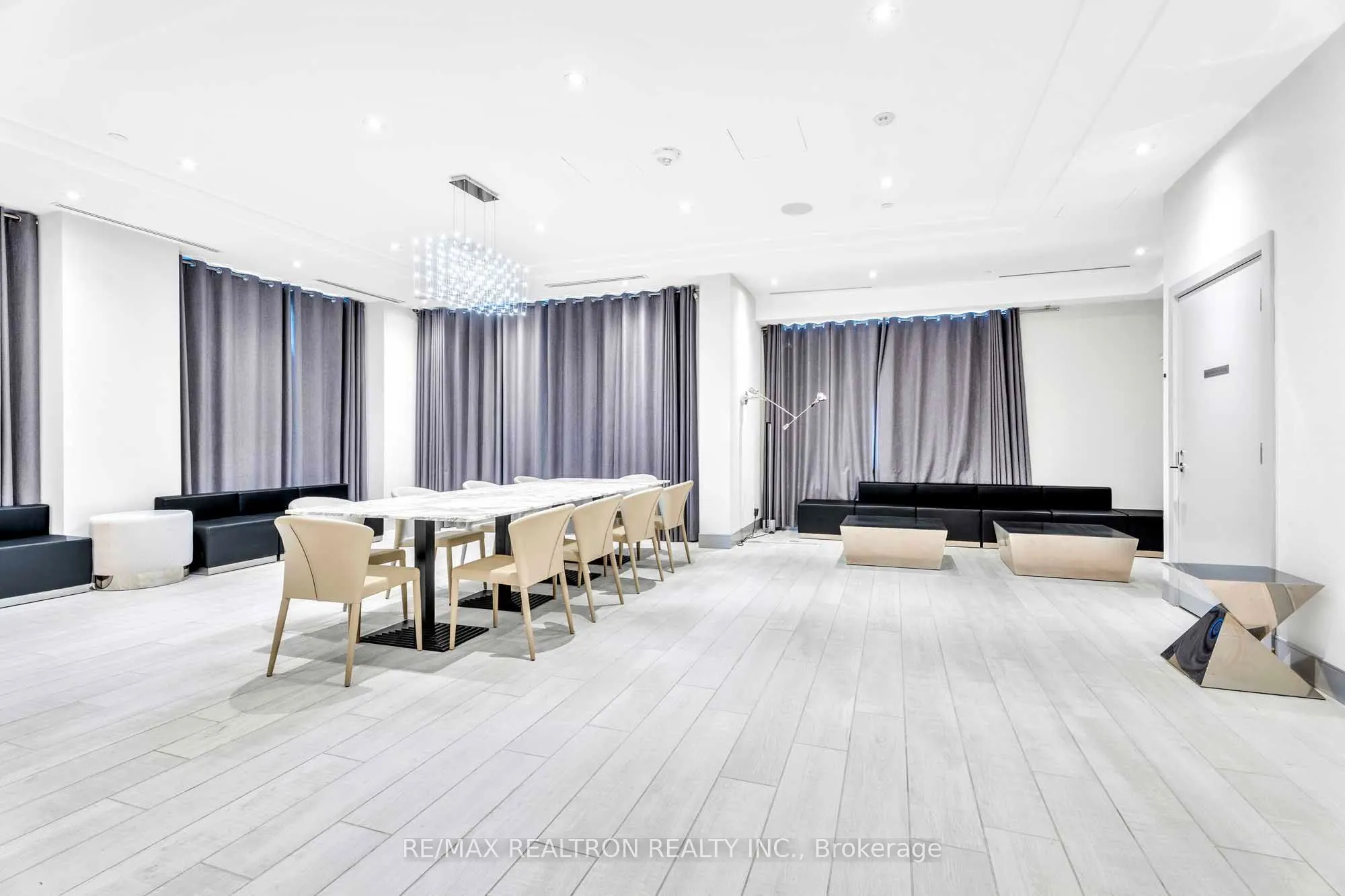 398 Highway 7 E, #1503