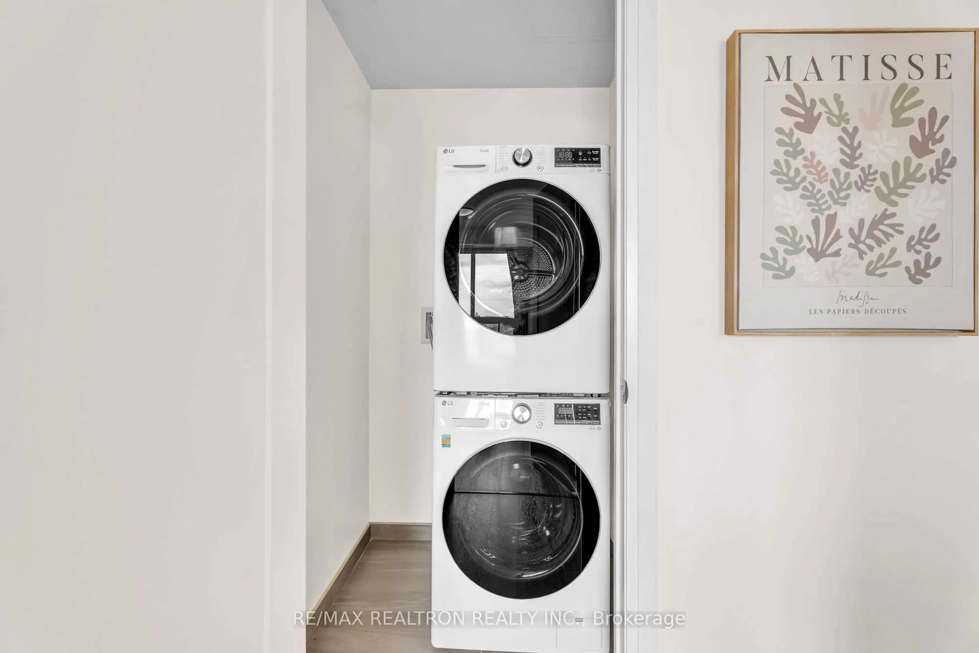 398 Highway 7 E, #1503