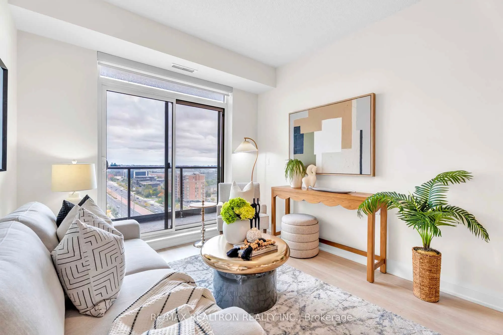 398 Highway 7 E, #1503