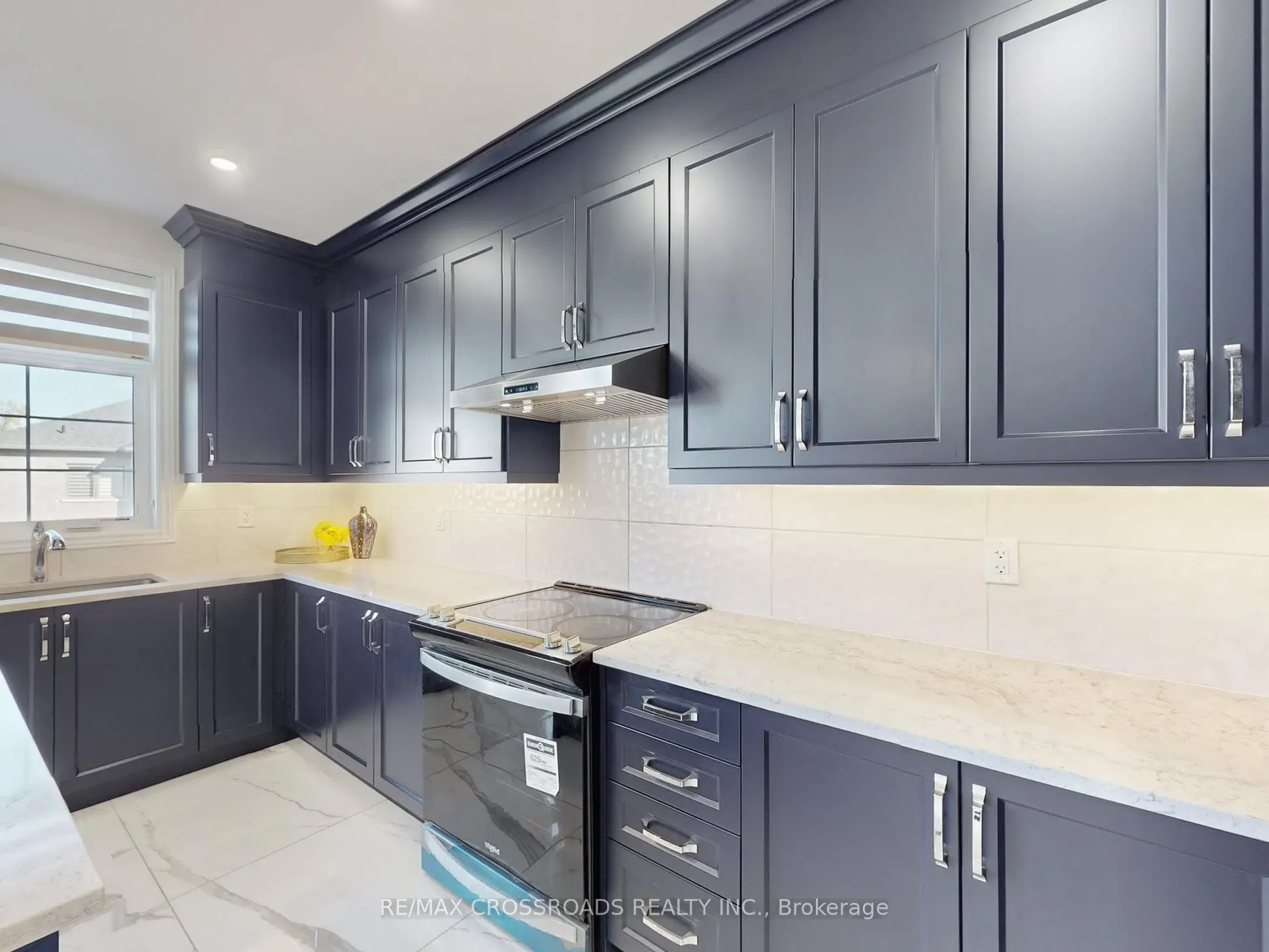 62 Kentledge Avenue