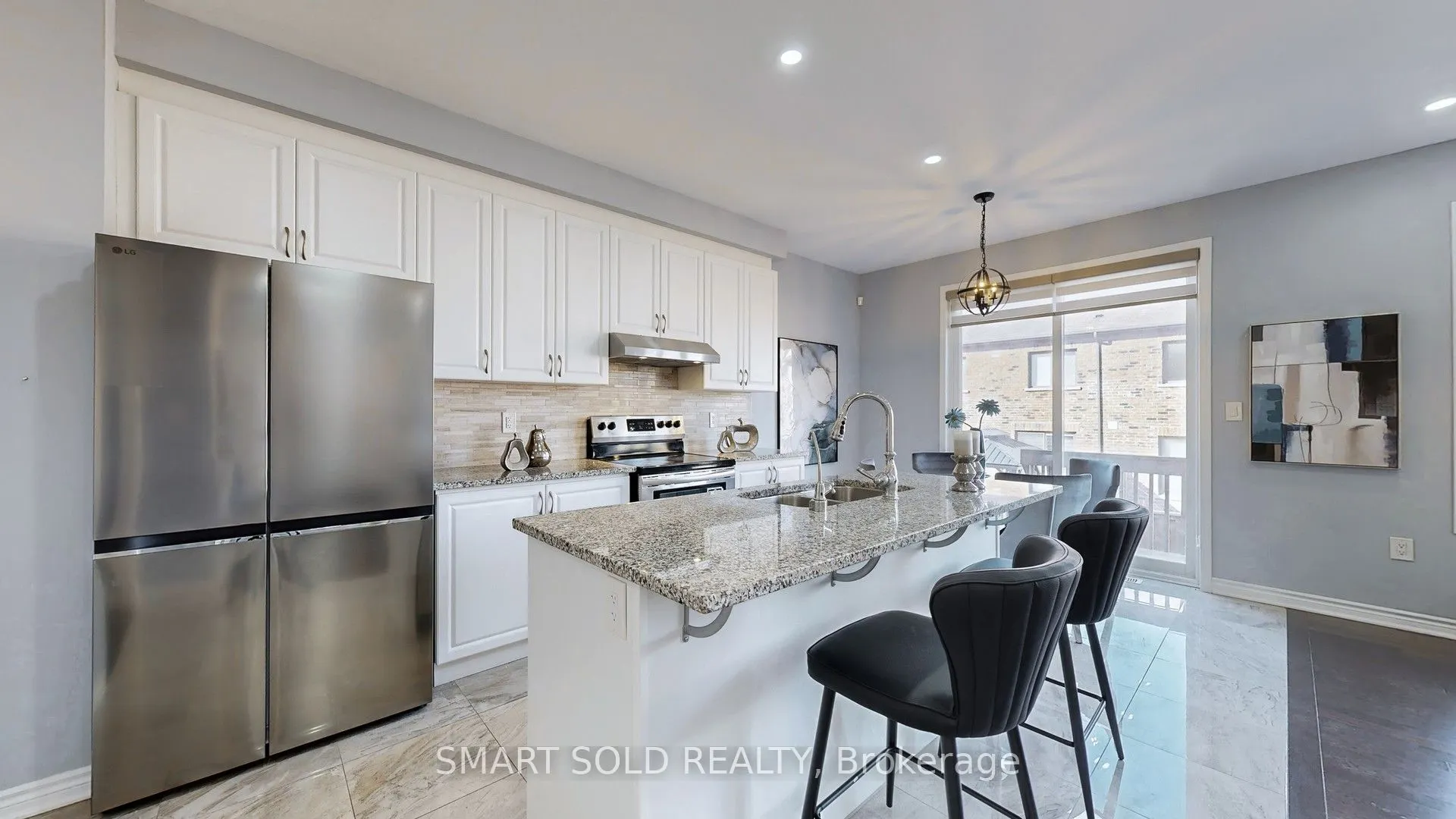 8 Casely Avenue