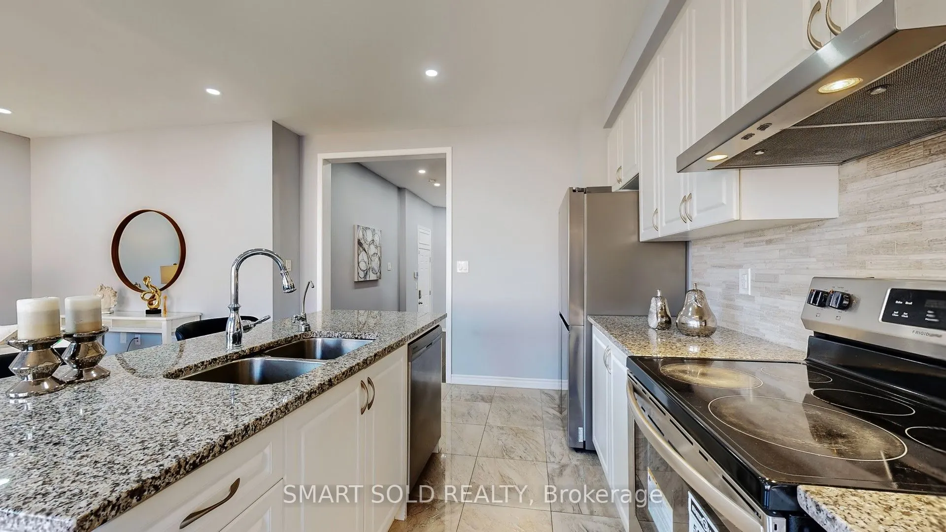 8 Casely Avenue