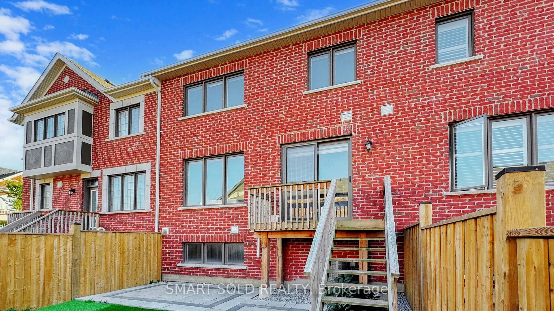 8 Casely Avenue