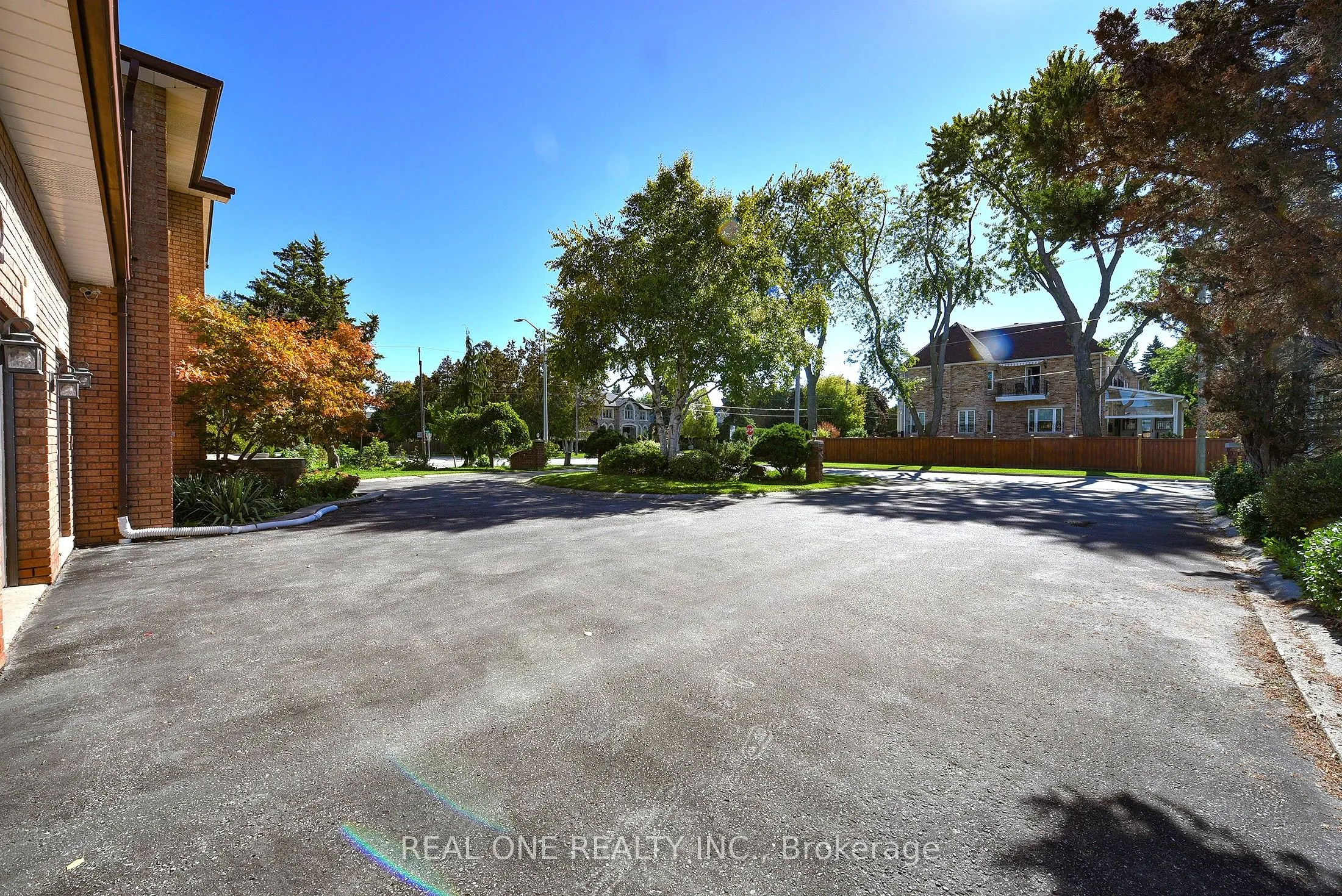 62 Lee Avenue