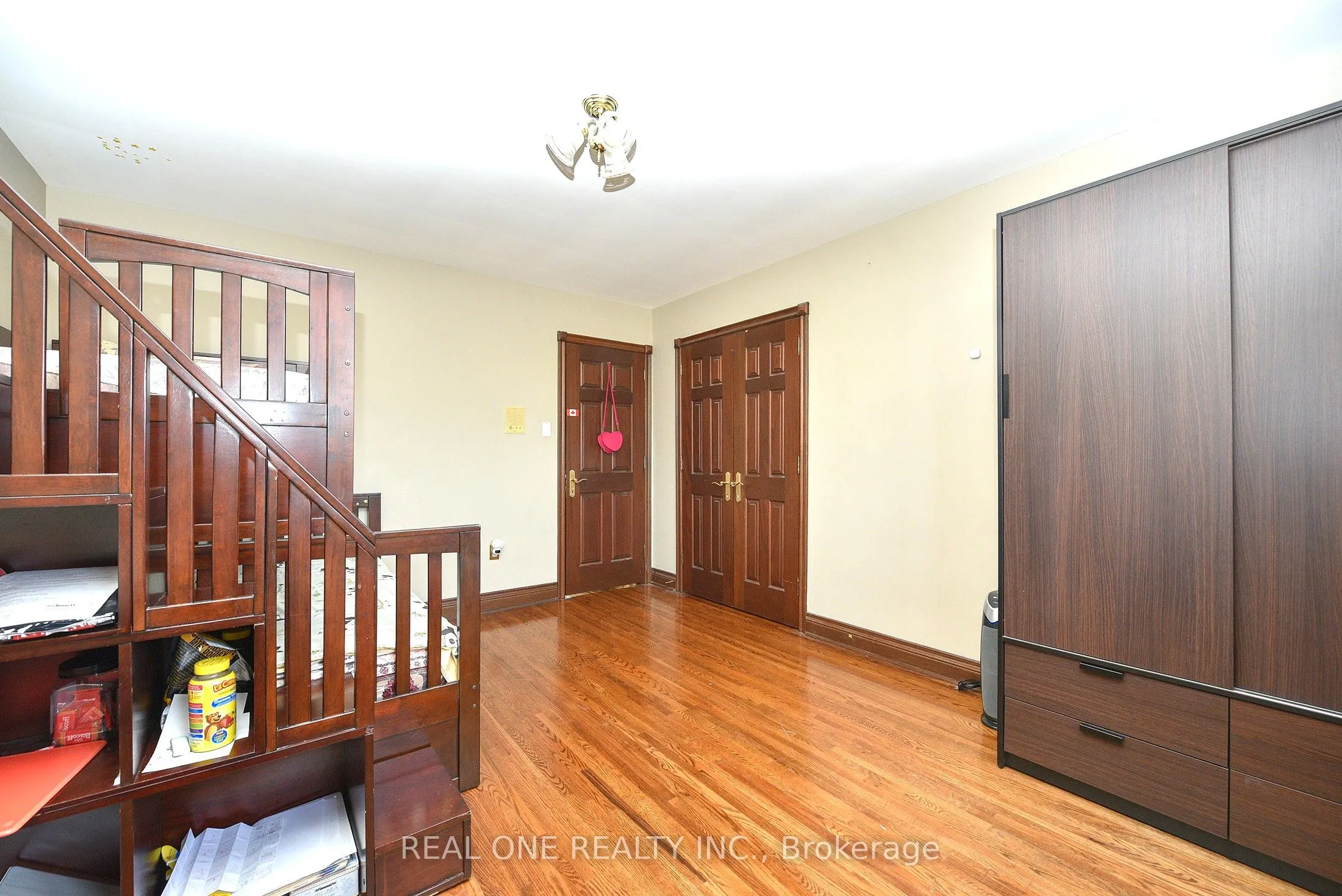 62 Lee Avenue