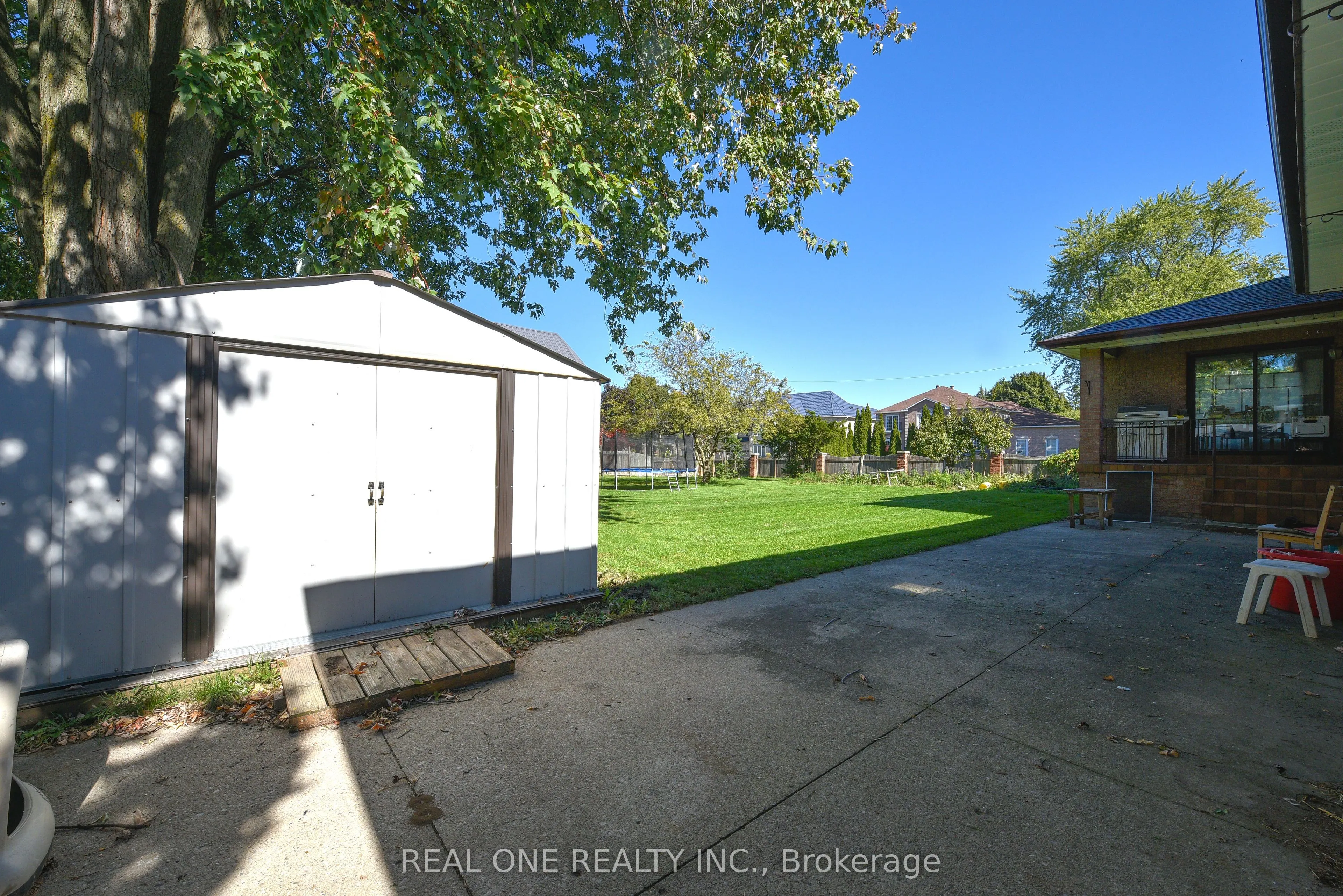 62 Lee Avenue