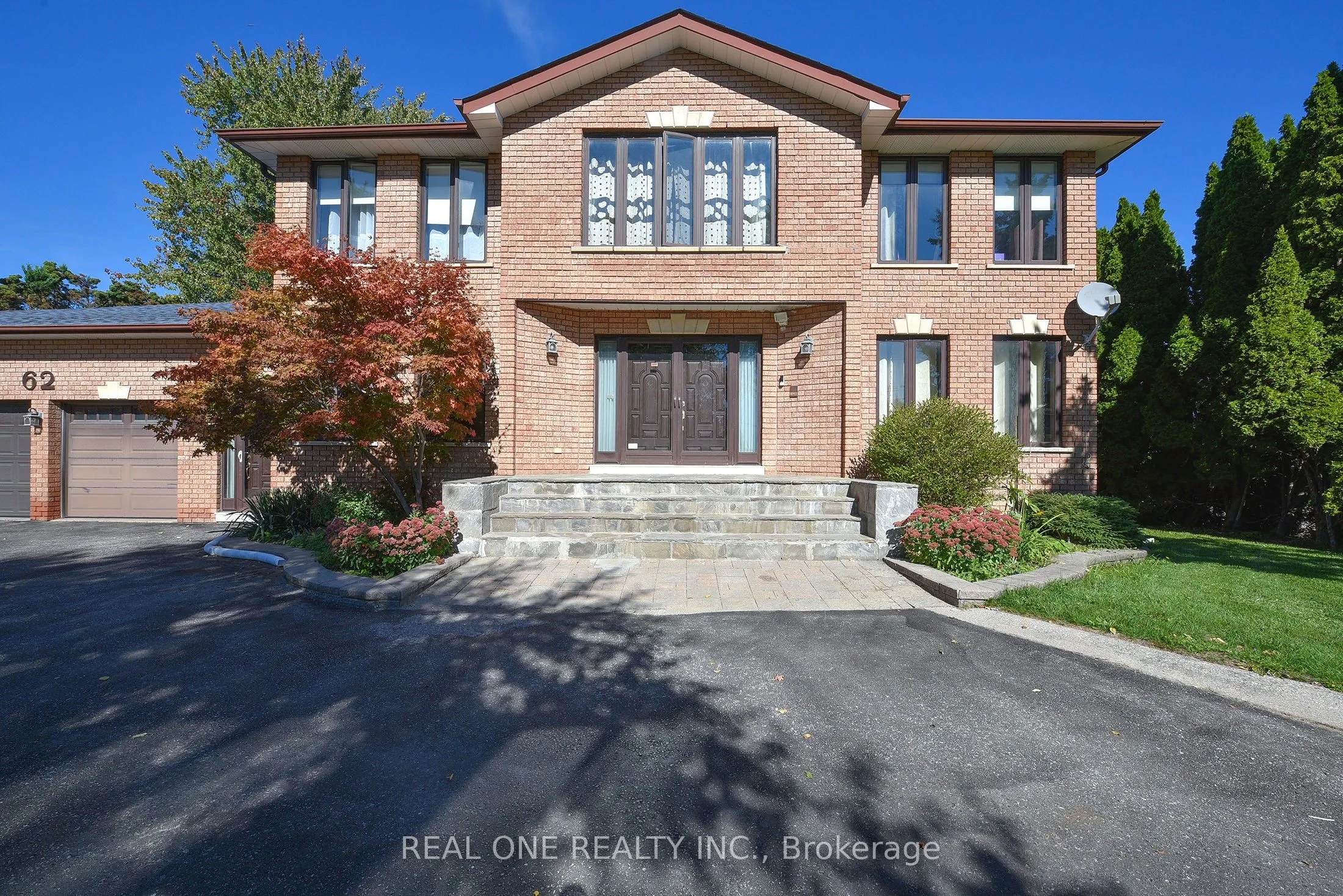 62 Lee Avenue