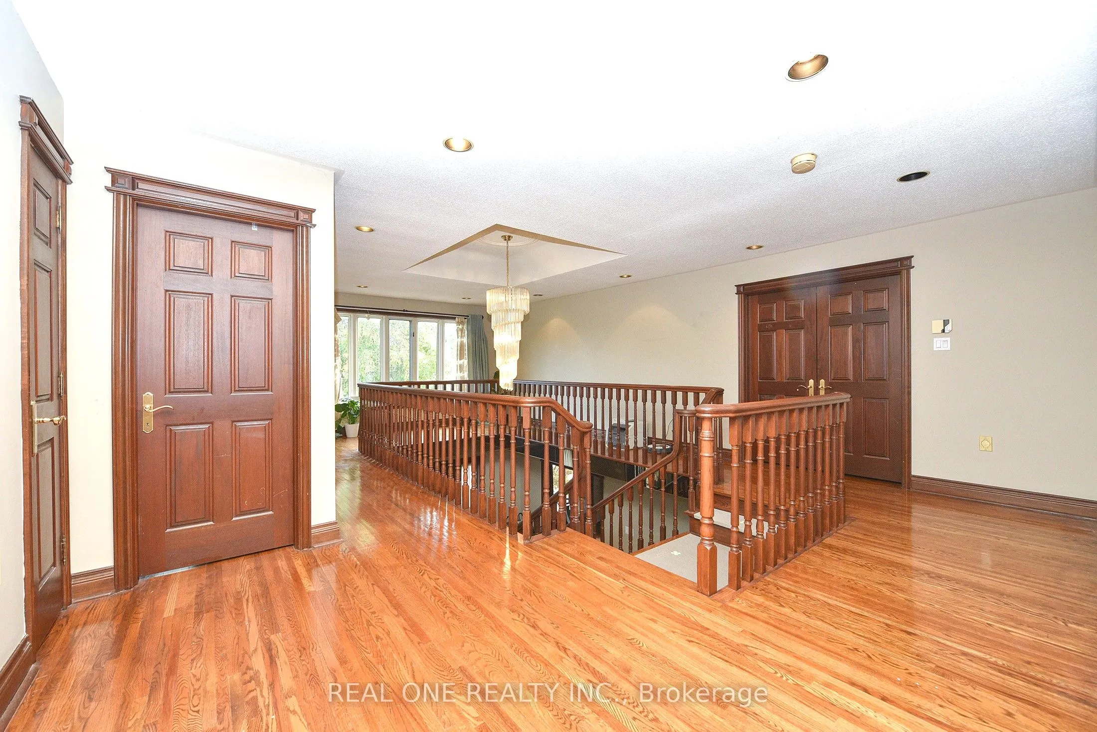 62 Lee Avenue
