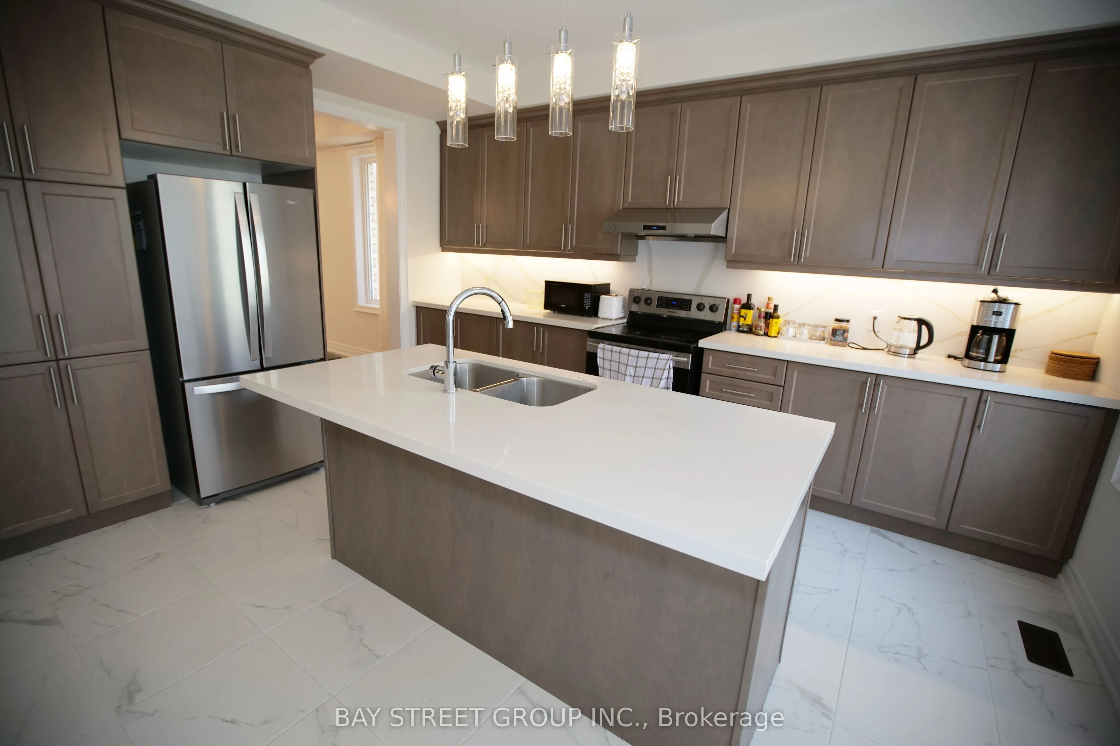 room 152 Ben Sinclair Avenue, #room