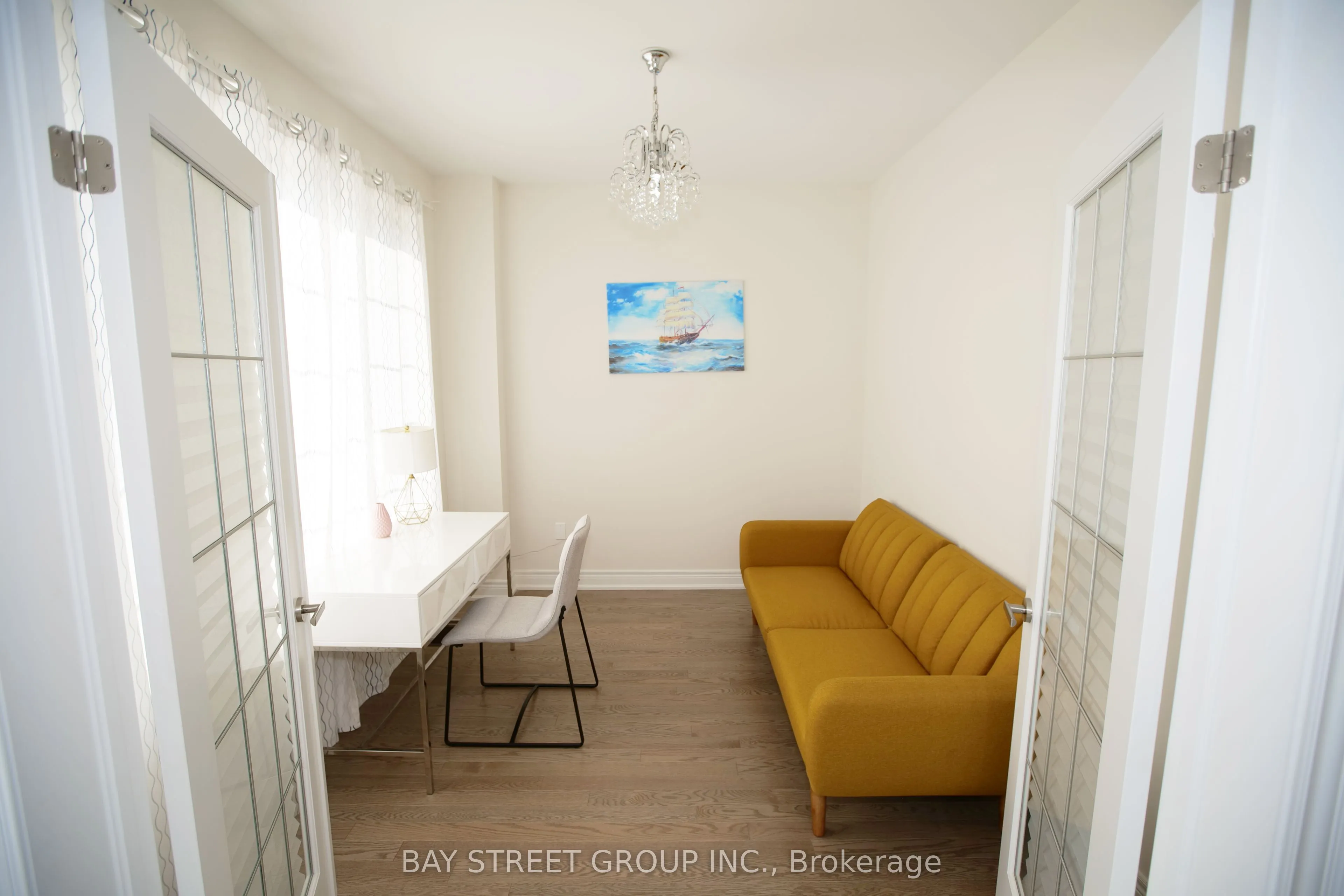 room 152 Ben Sinclair Avenue, #room