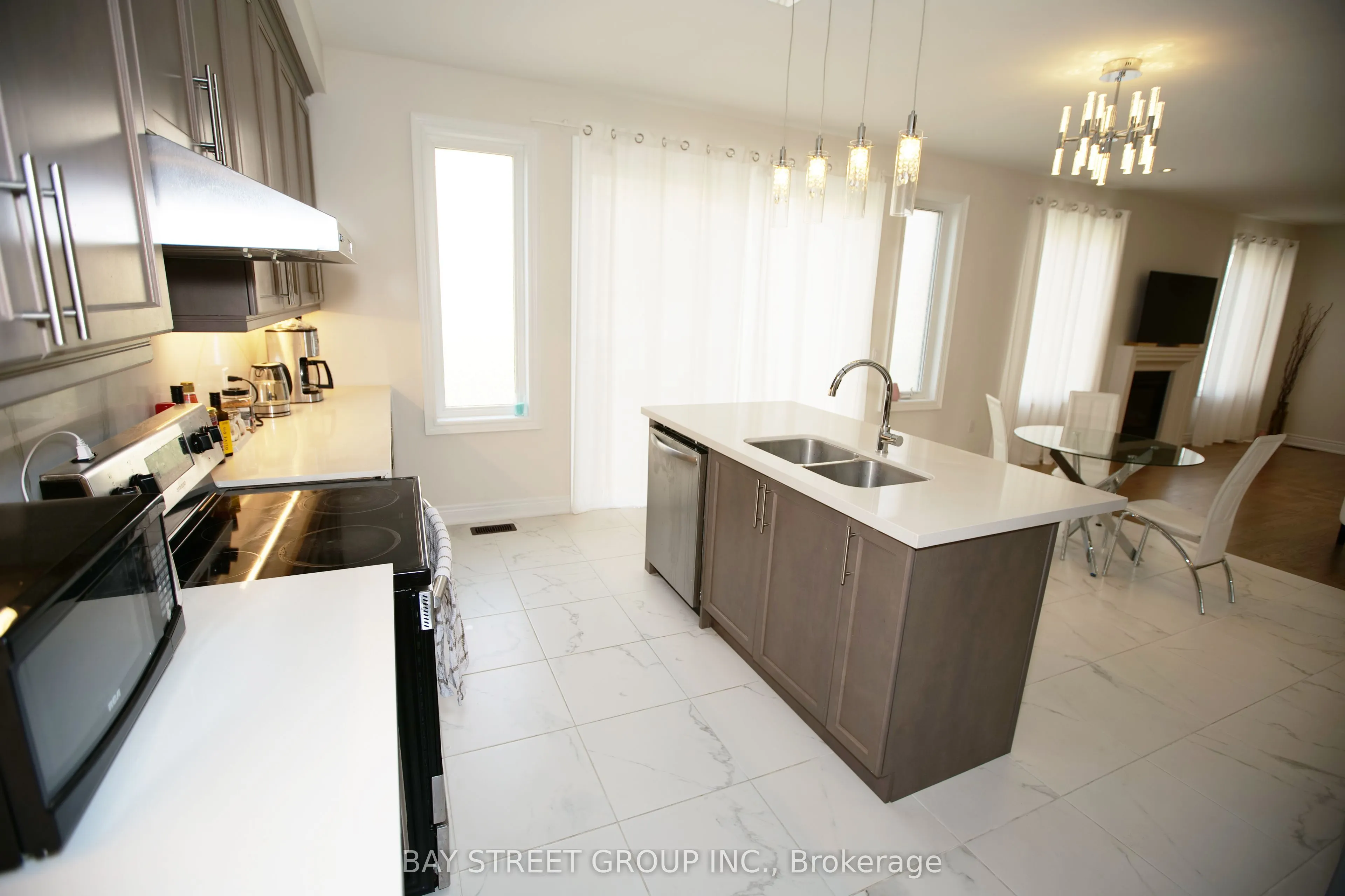 room 152 Ben Sinclair Avenue, #room