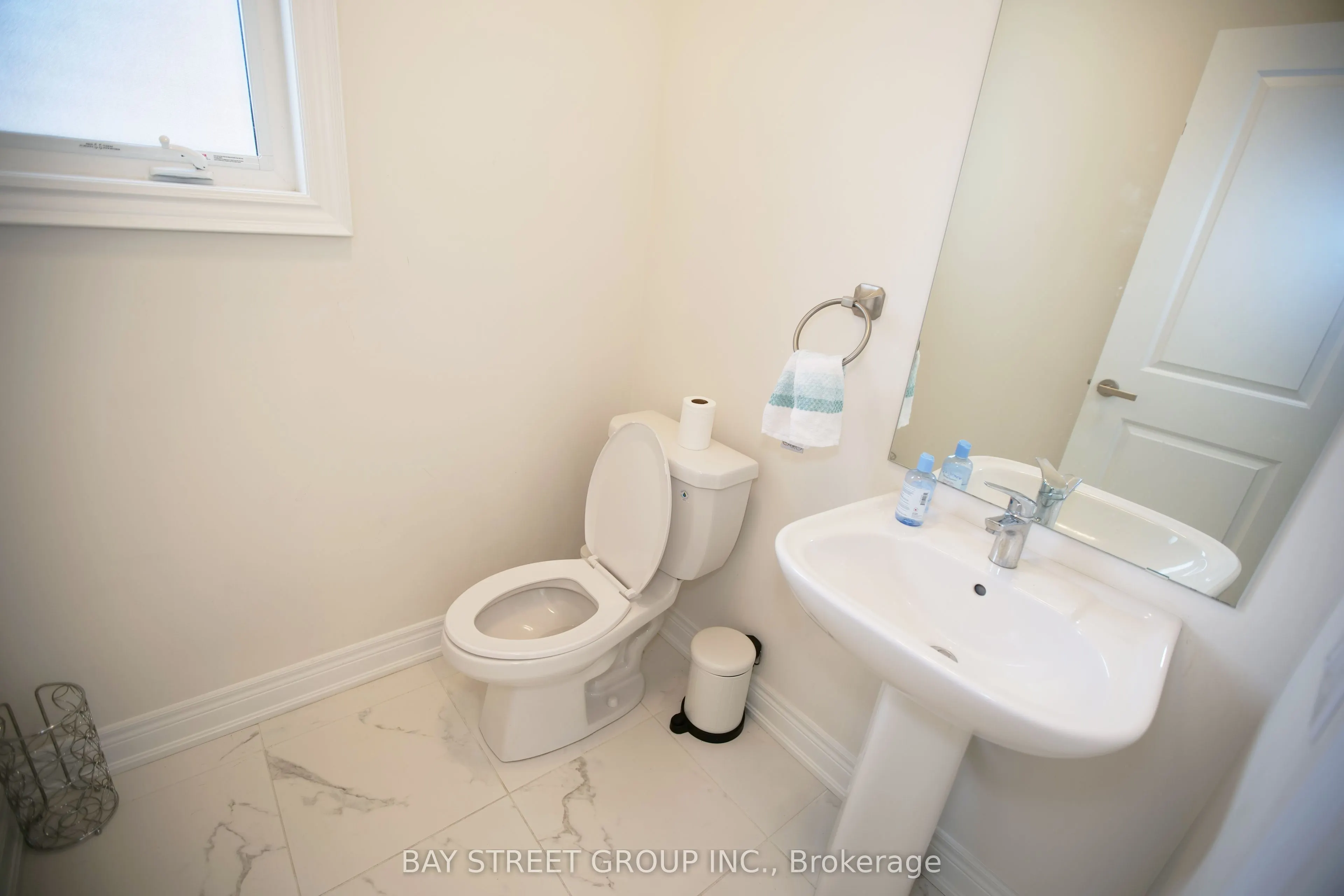 room 152 Ben Sinclair Avenue, #room