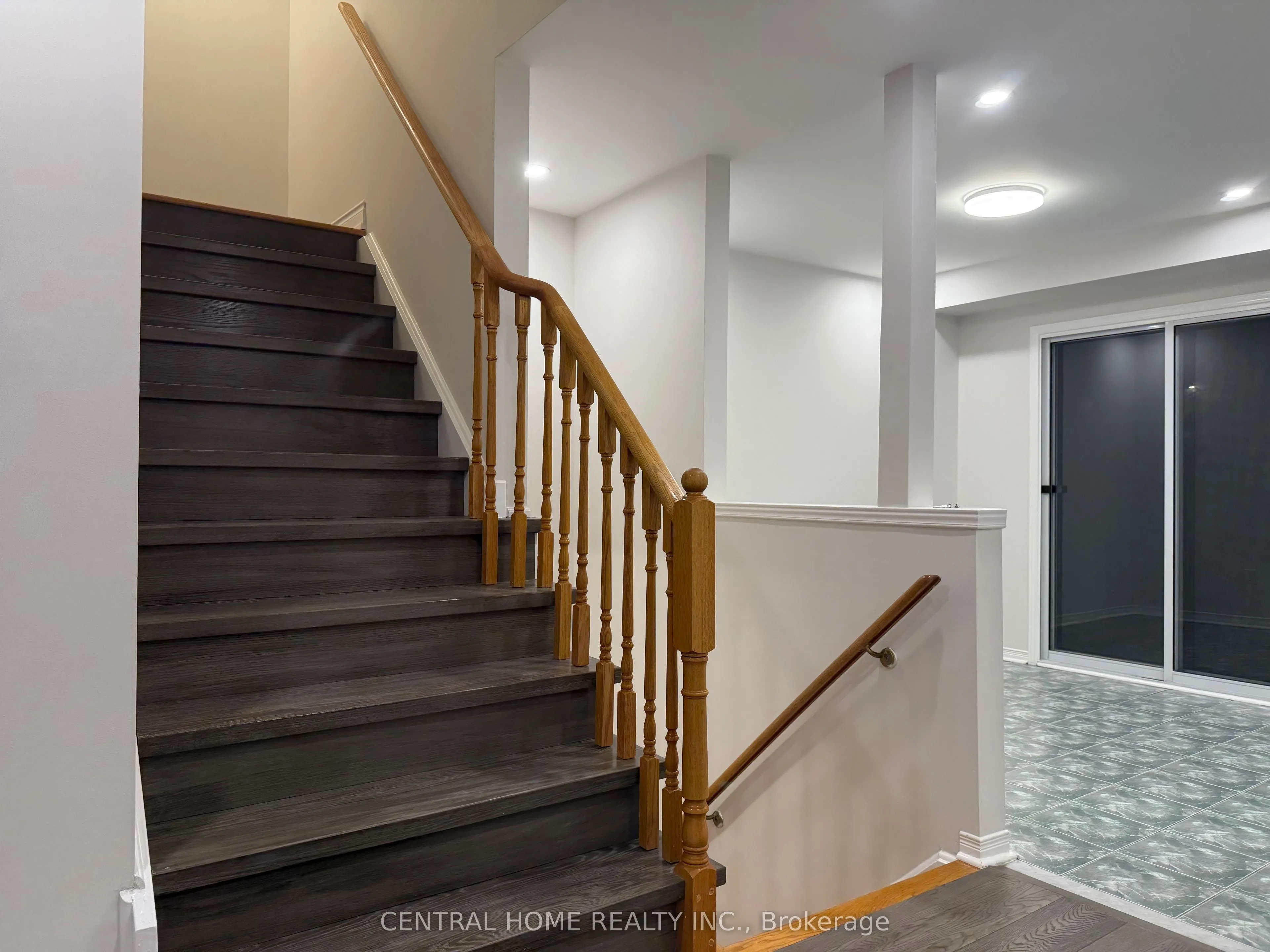 81 Bassett Avenue