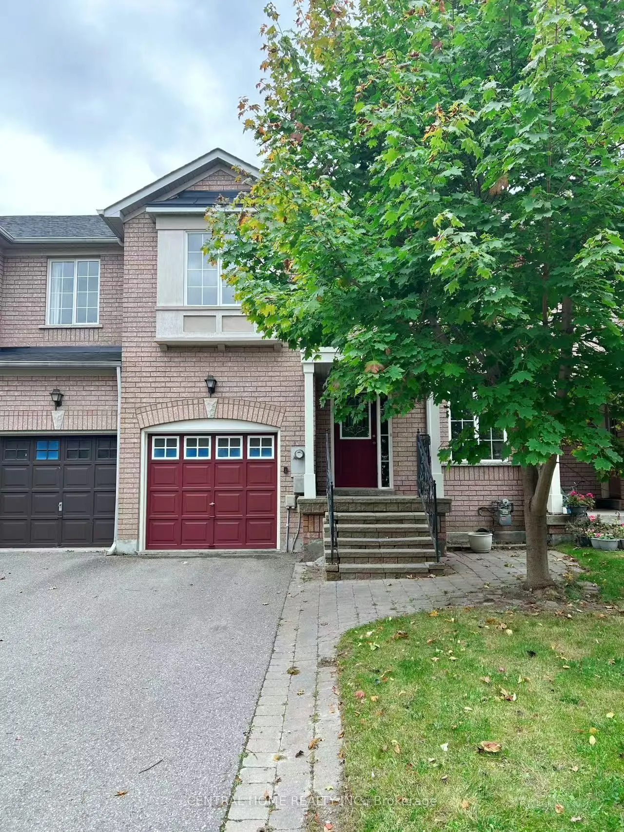81 Bassett Avenue