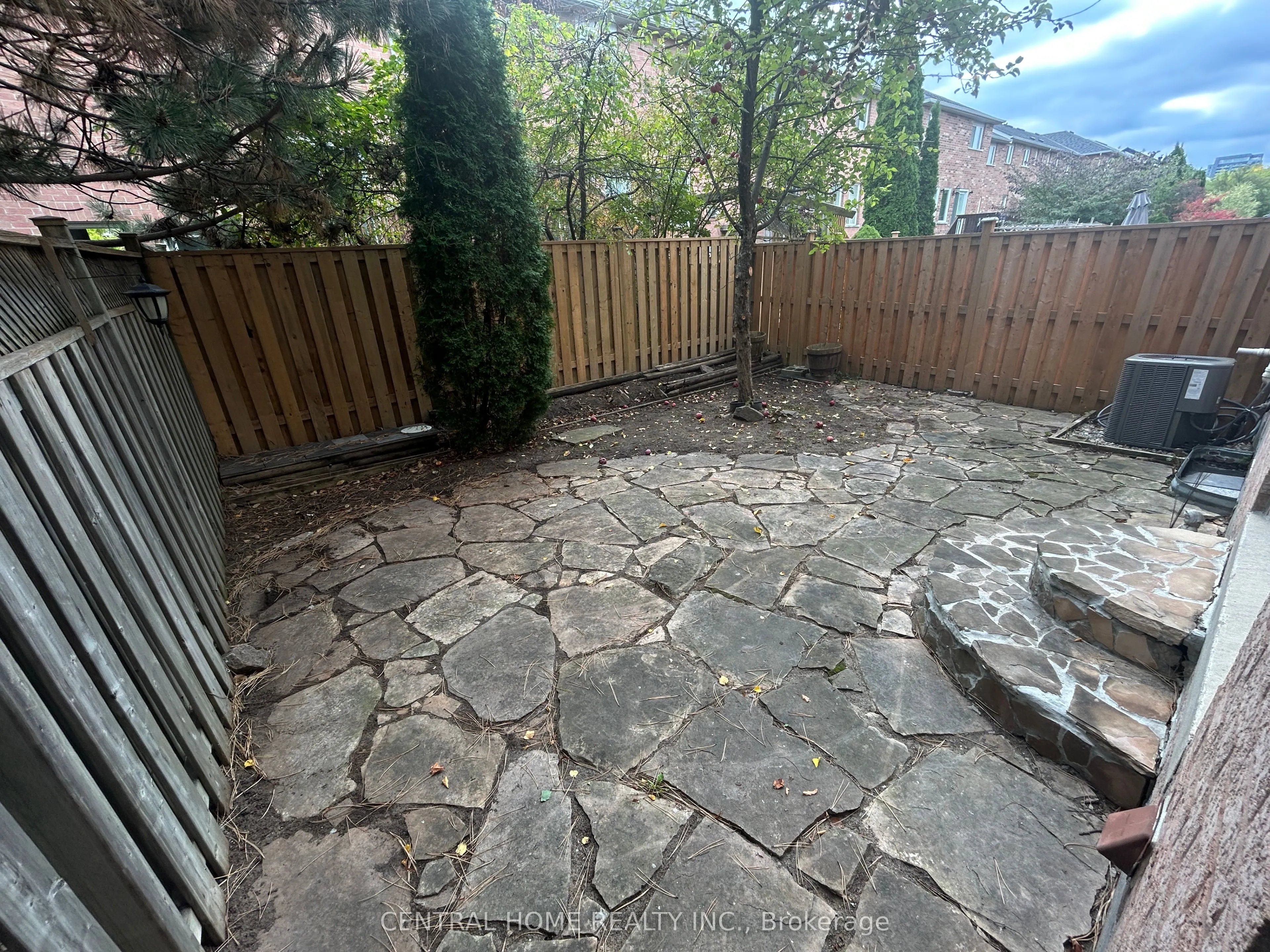 81 Bassett Avenue