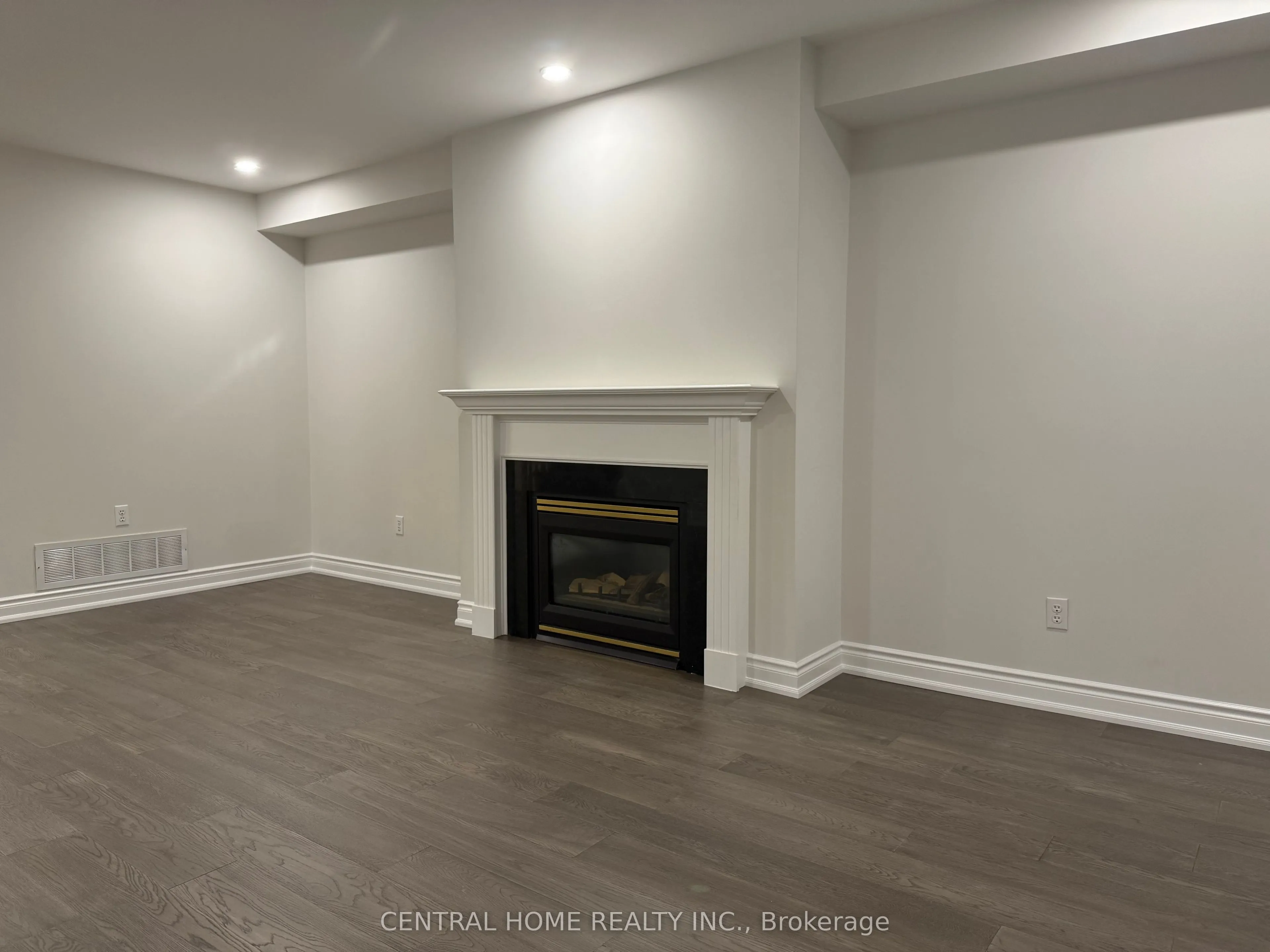 81 Bassett Avenue