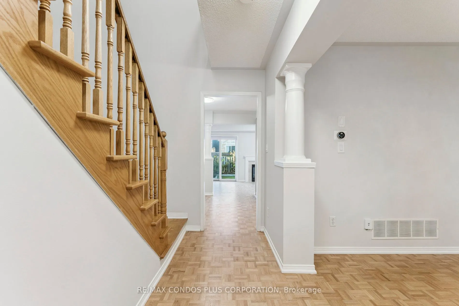 289 Deepsprings Crescent