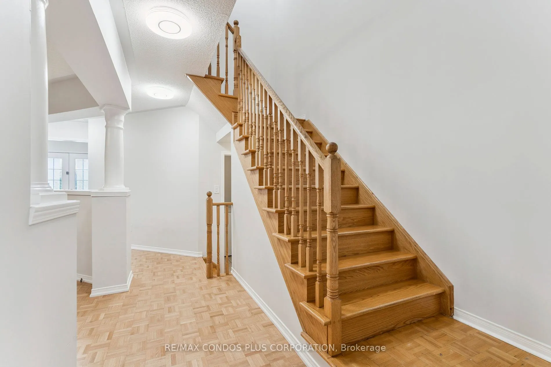 289 Deepsprings Crescent