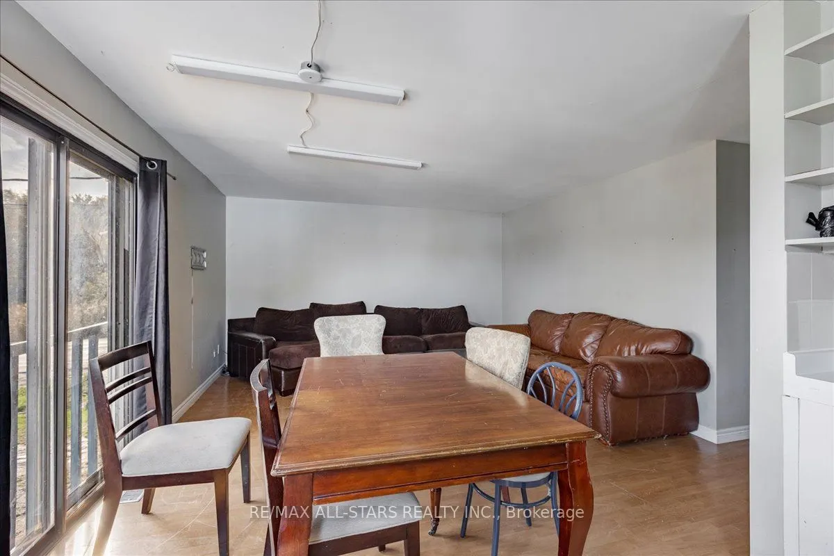 1354 Metro Road