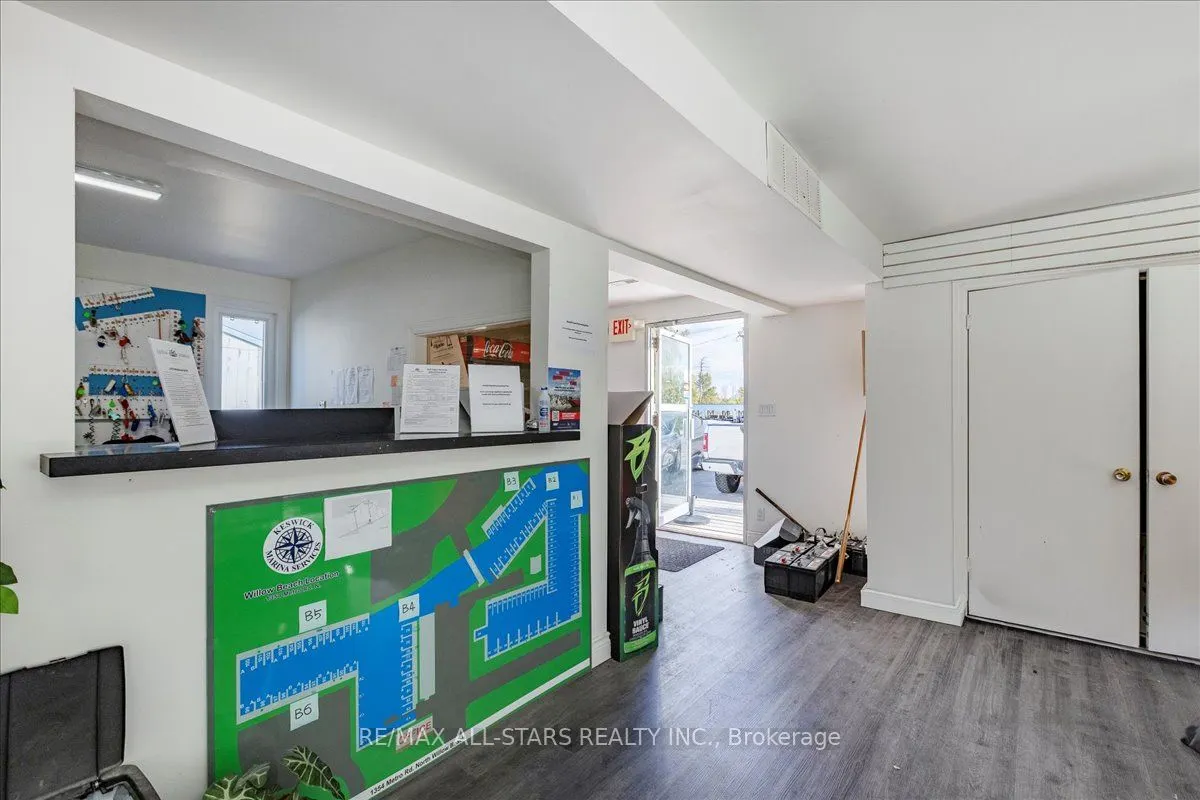 1354 Metro Road
