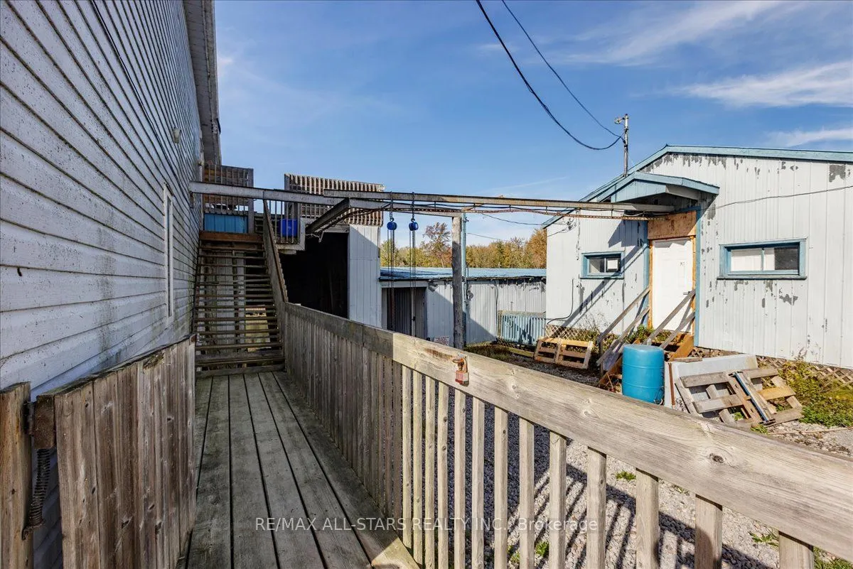 1354 Metro Road