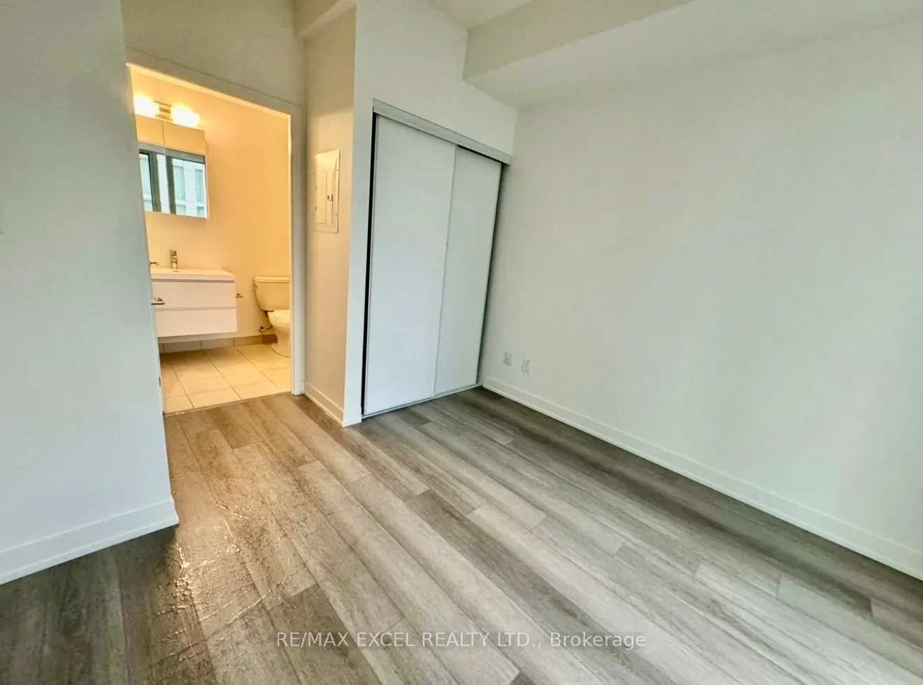 8119 Birchmount Road, #814