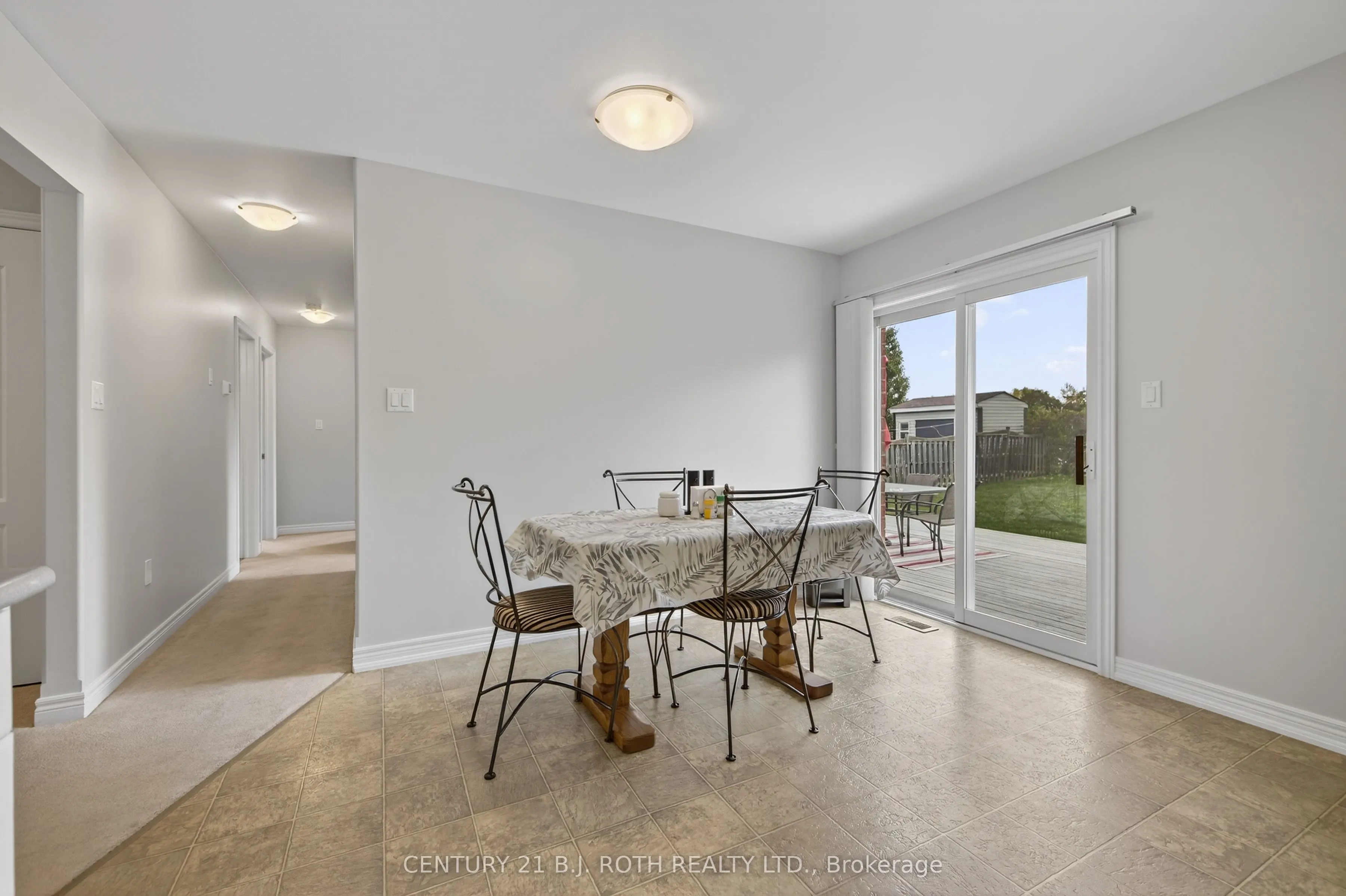 655 Glen Cedar Crescent