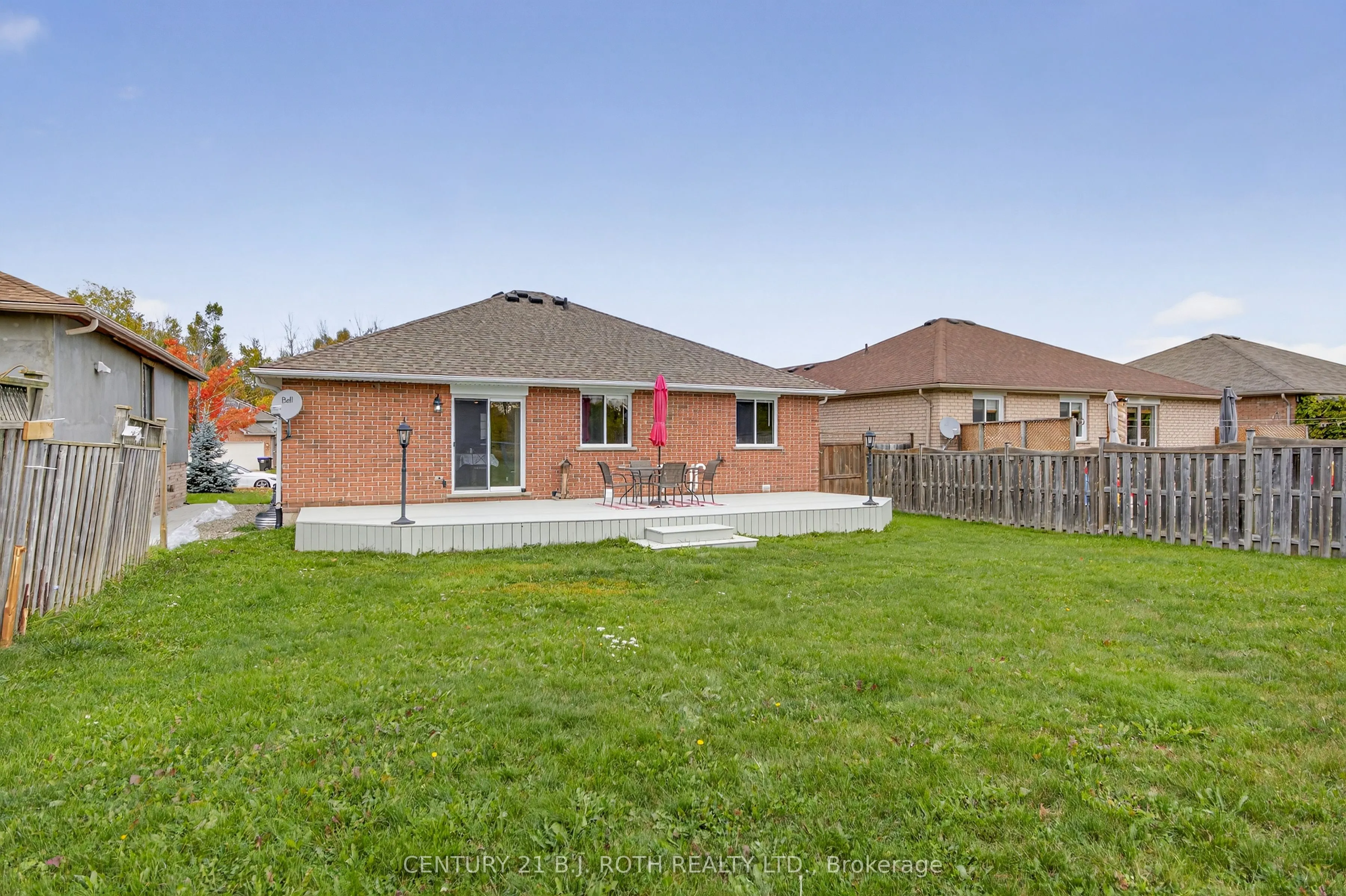 655 Glen Cedar Crescent