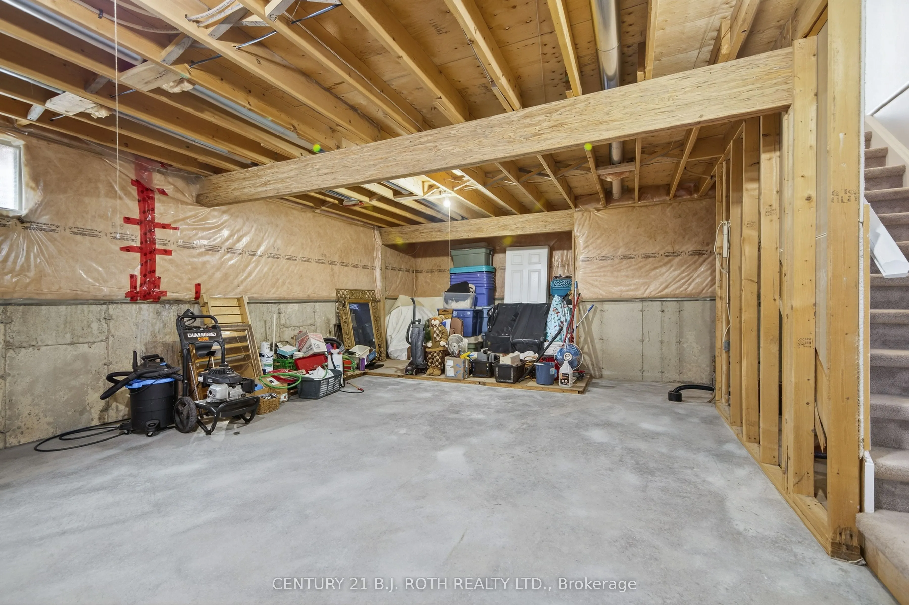 655 Glen Cedar Crescent