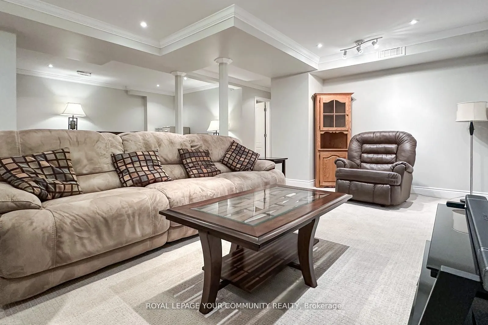59 Stonecliffe Crescent, #56