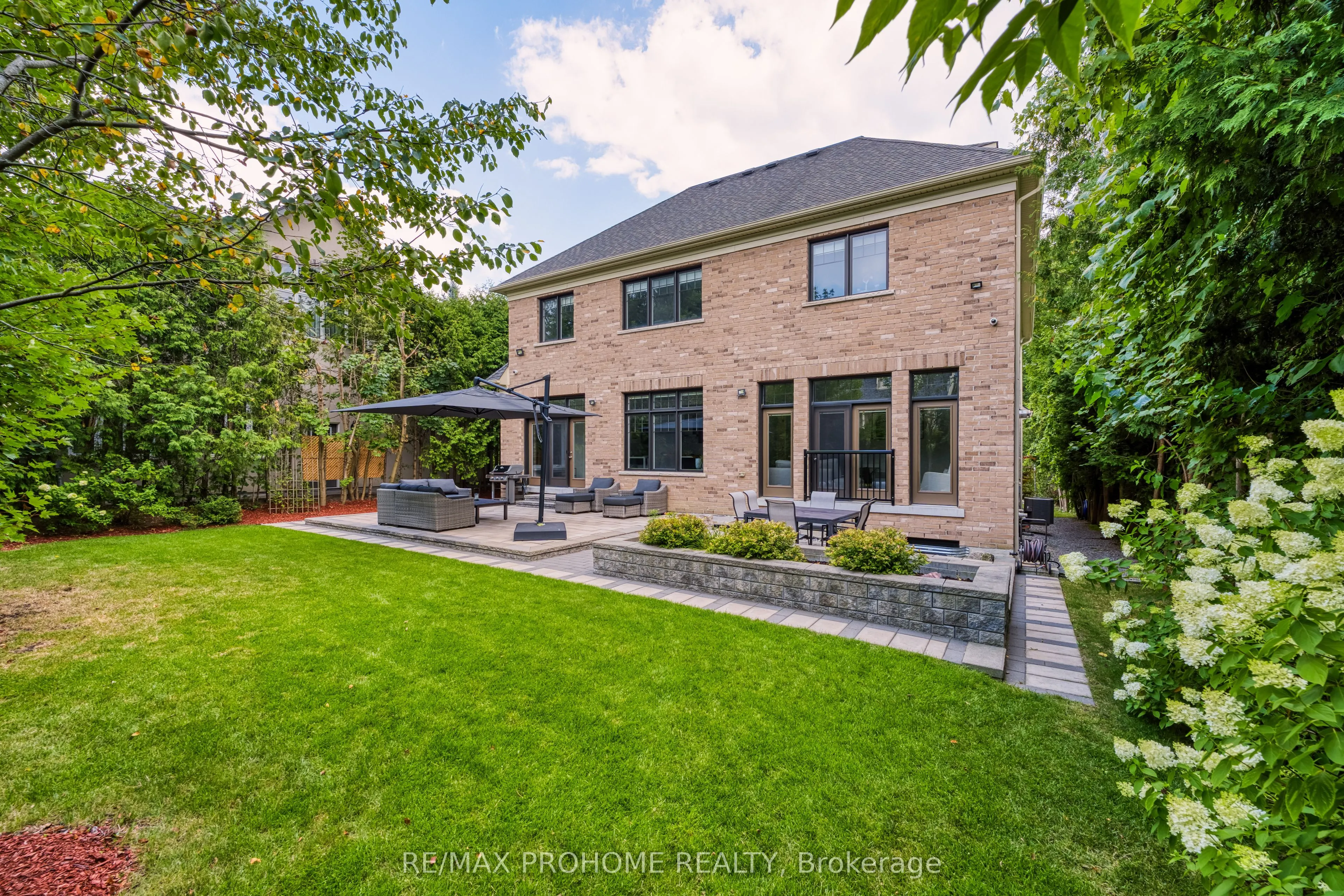 17 Alma Walker Way