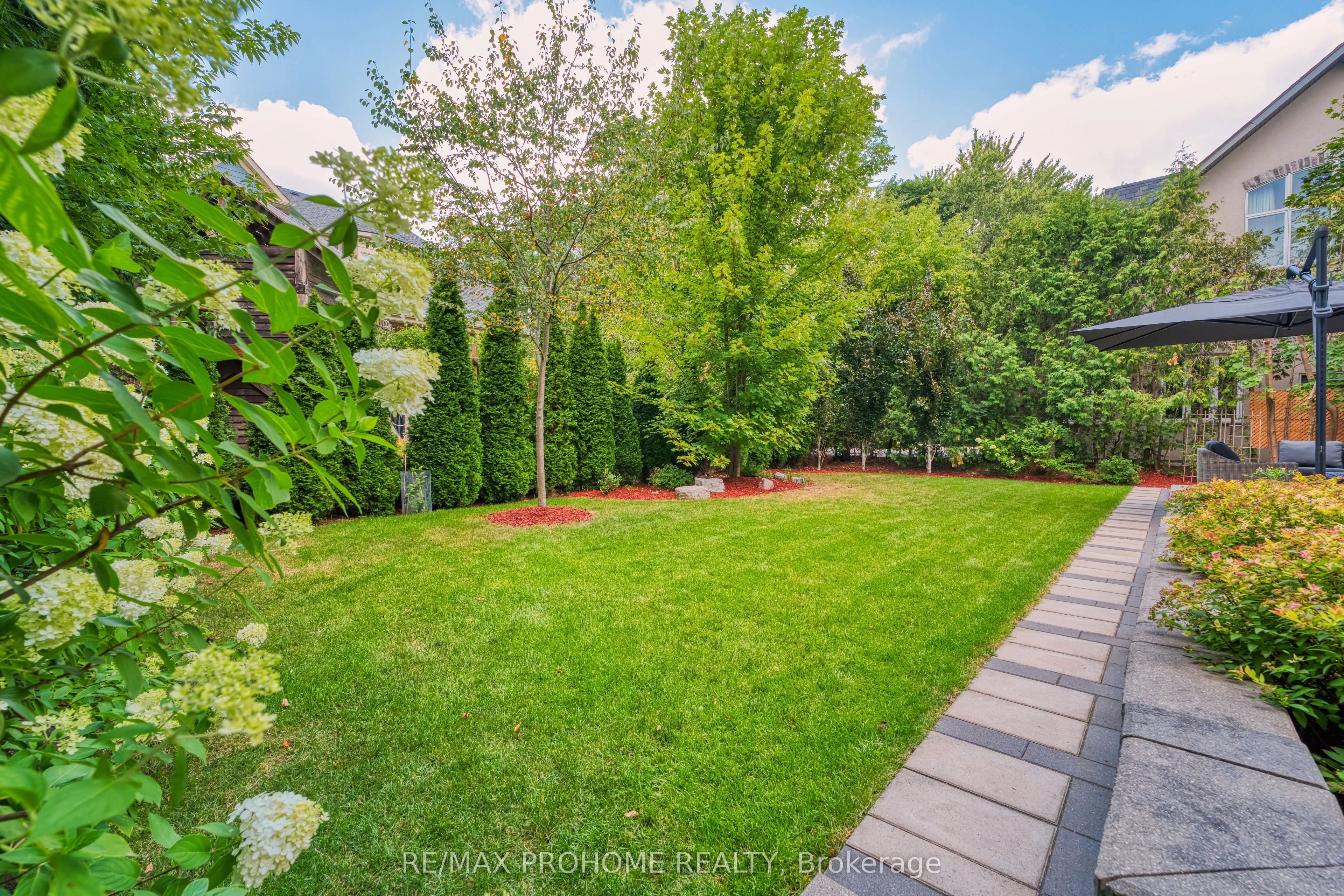 17 Alma Walker Way