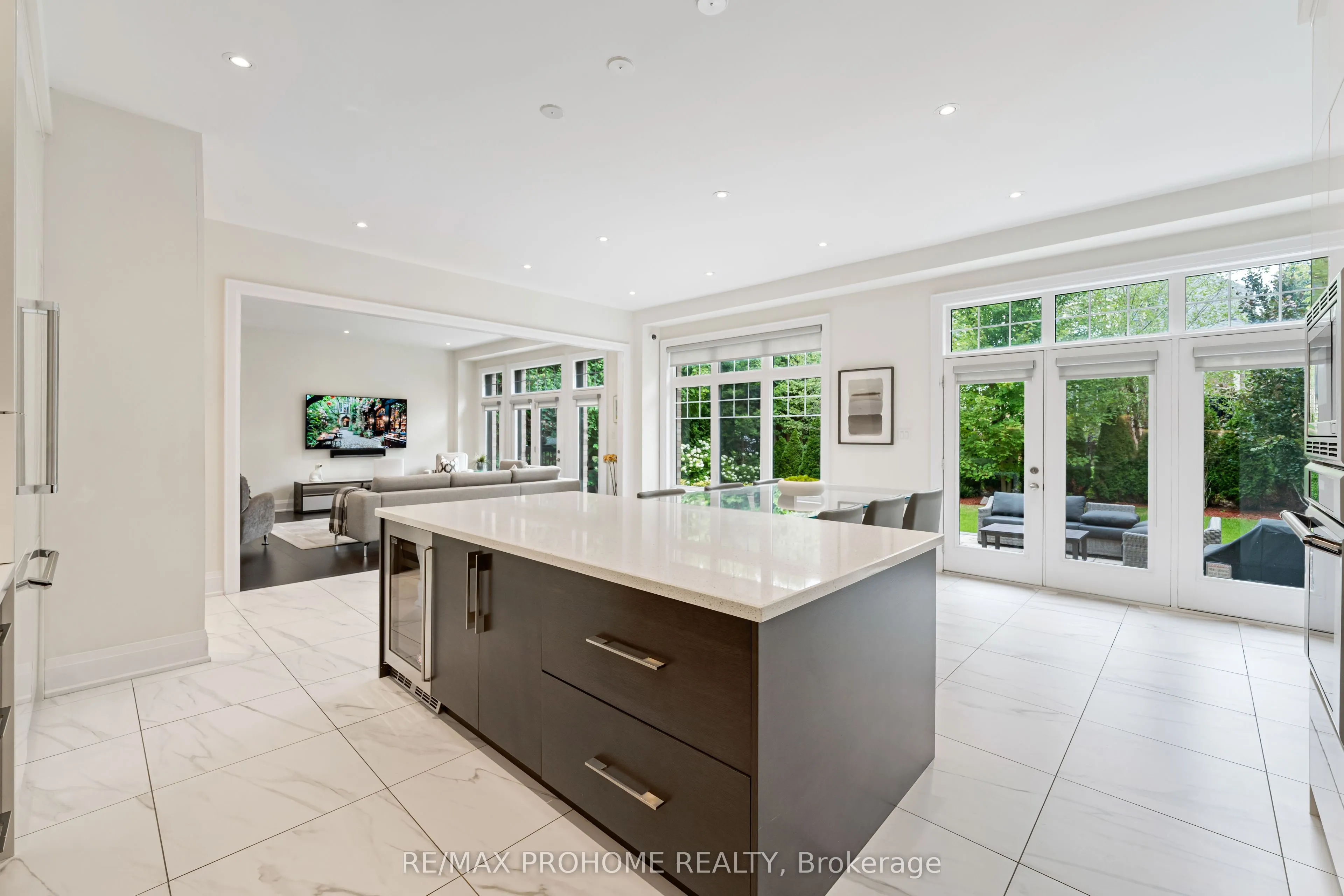 17 Alma Walker Way