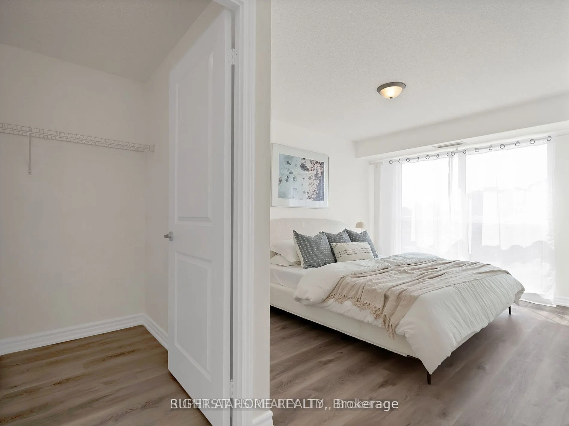 18 Harding Boulevard, #214