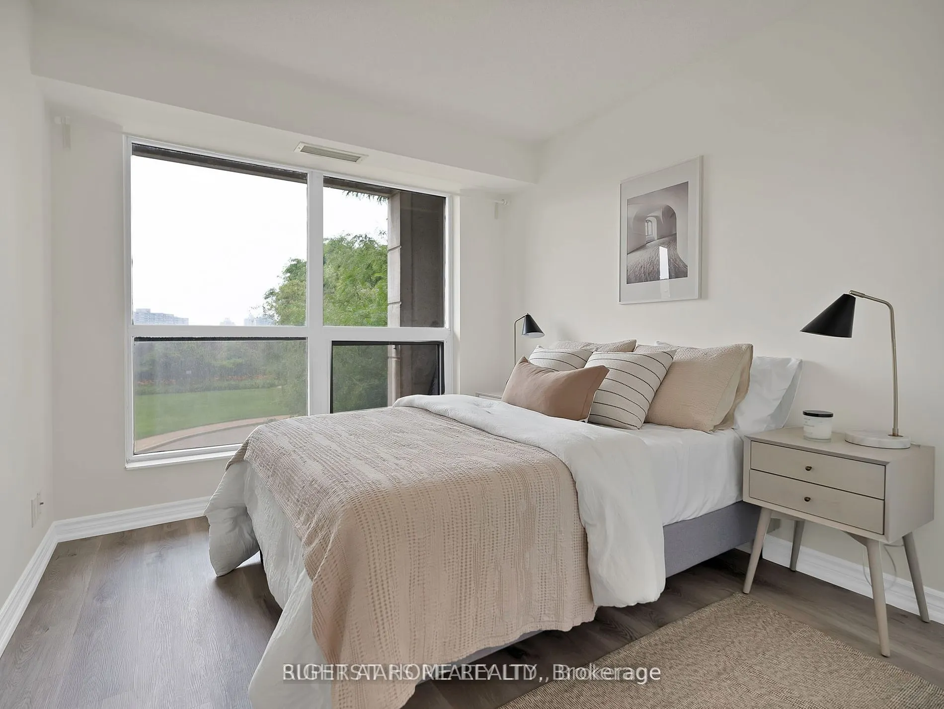18 Harding Boulevard, #214