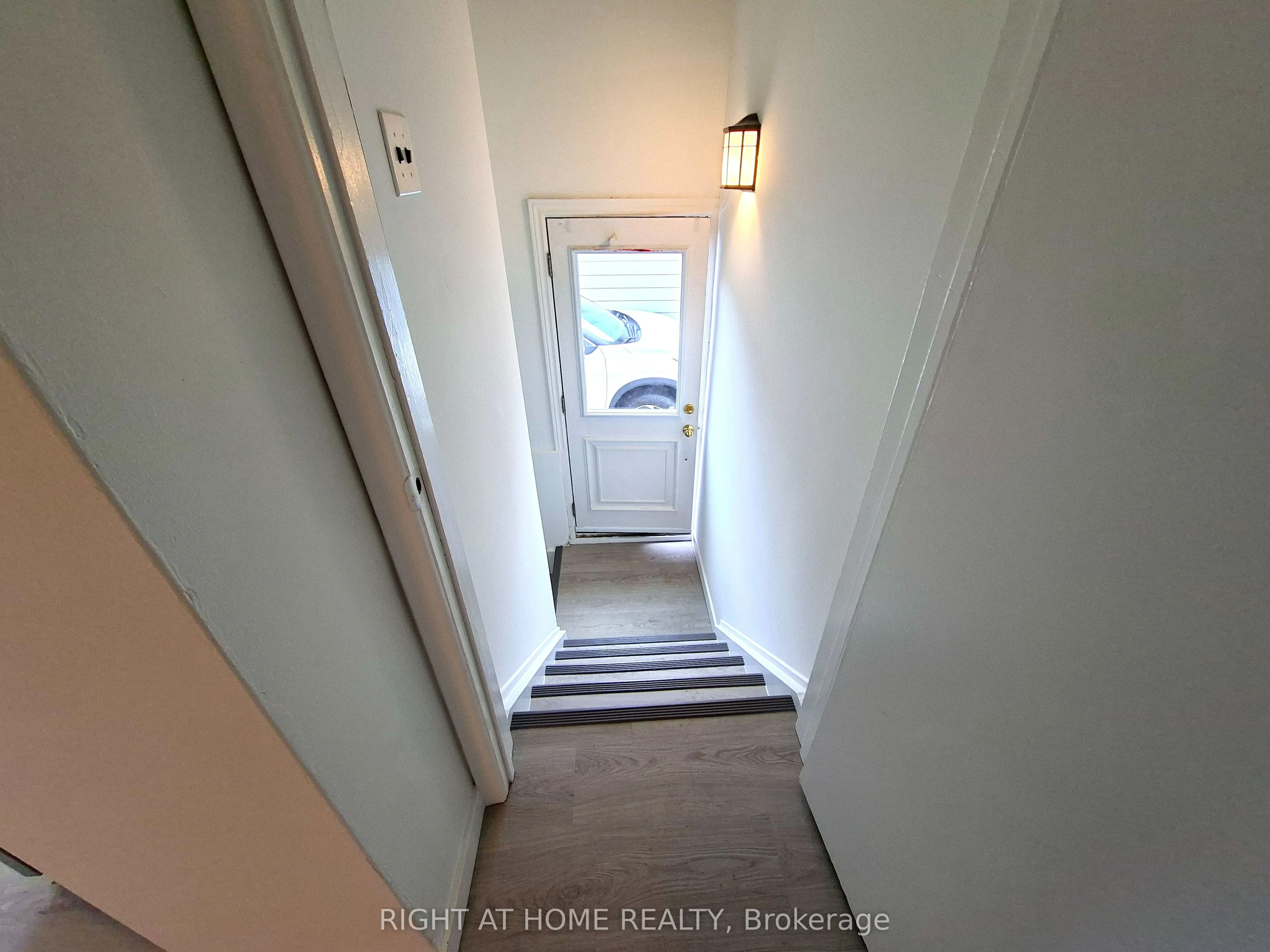 83 Kulpin Avenue