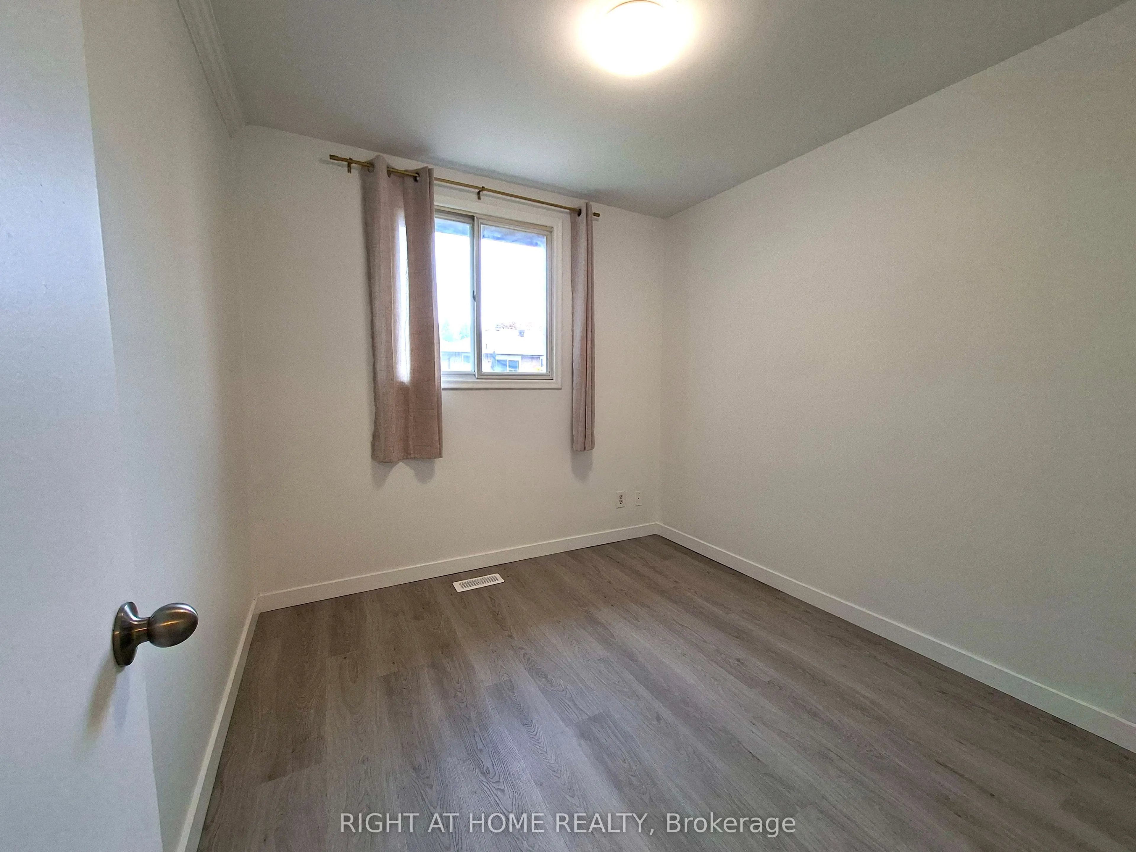 83 Kulpin Avenue