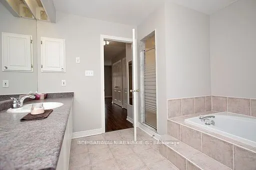 255 Shaftsbury Avenue, #27