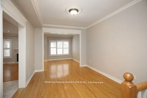 255 Shaftsbury Avenue, #27