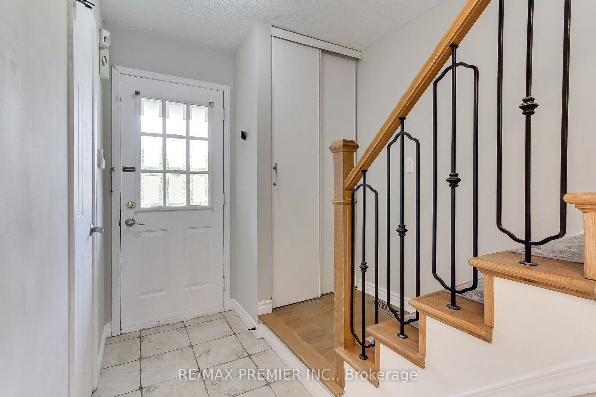 90 Covent Crescent