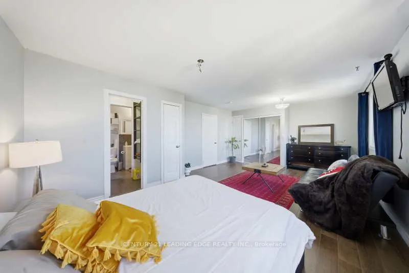 55 Lake Drive N