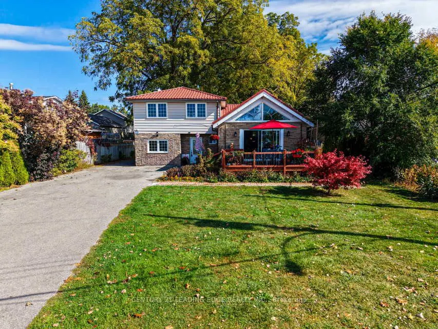 55 Lake Drive N