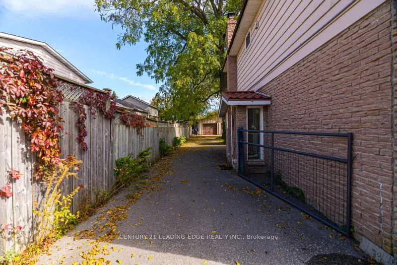 55 Lake Drive N