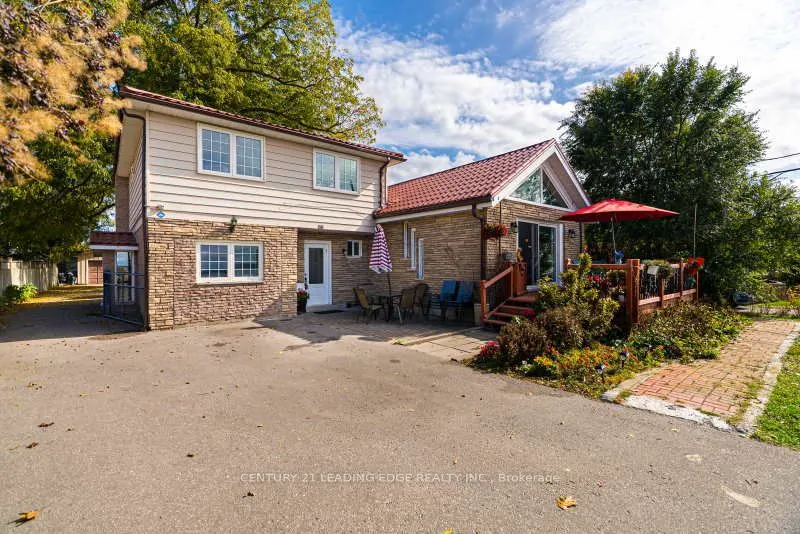 55 Lake Drive N