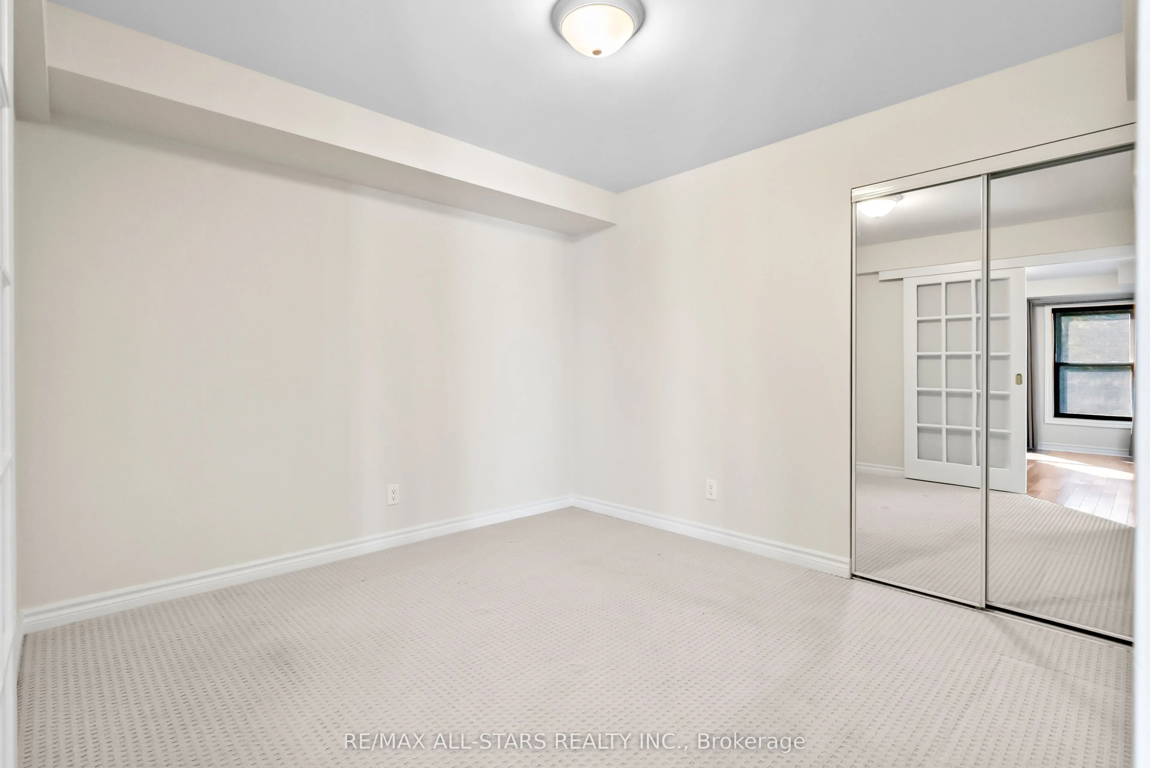 22 James Hill Court, #210