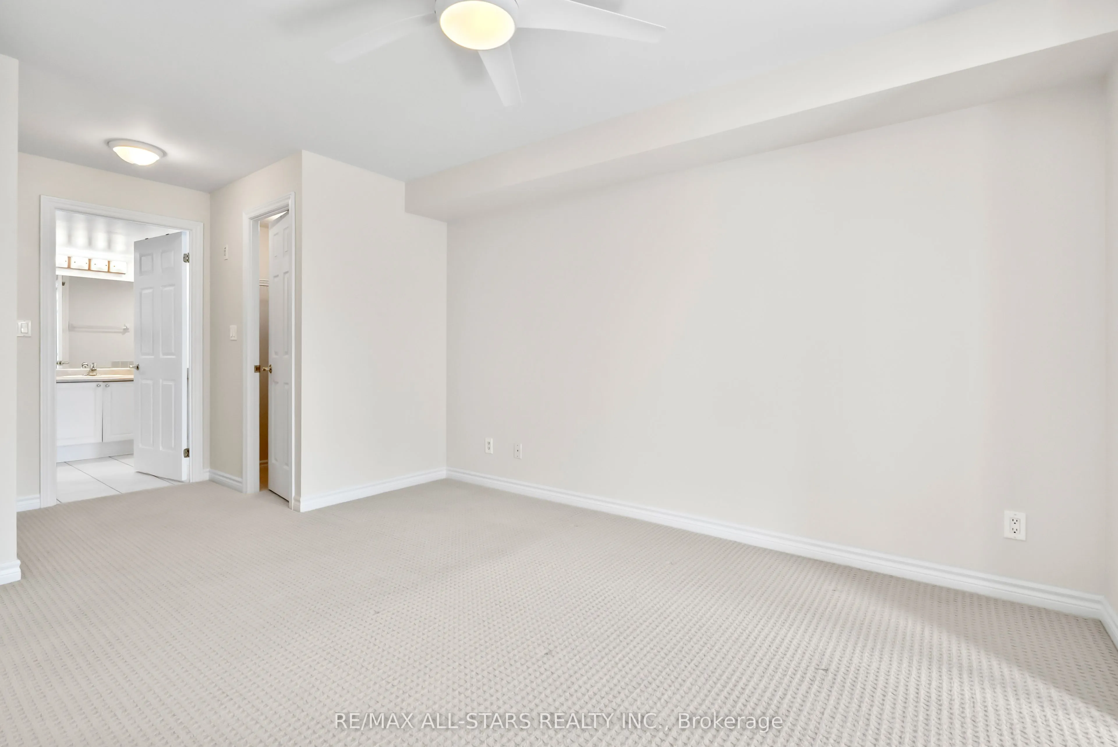 22 James Hill Court, #210